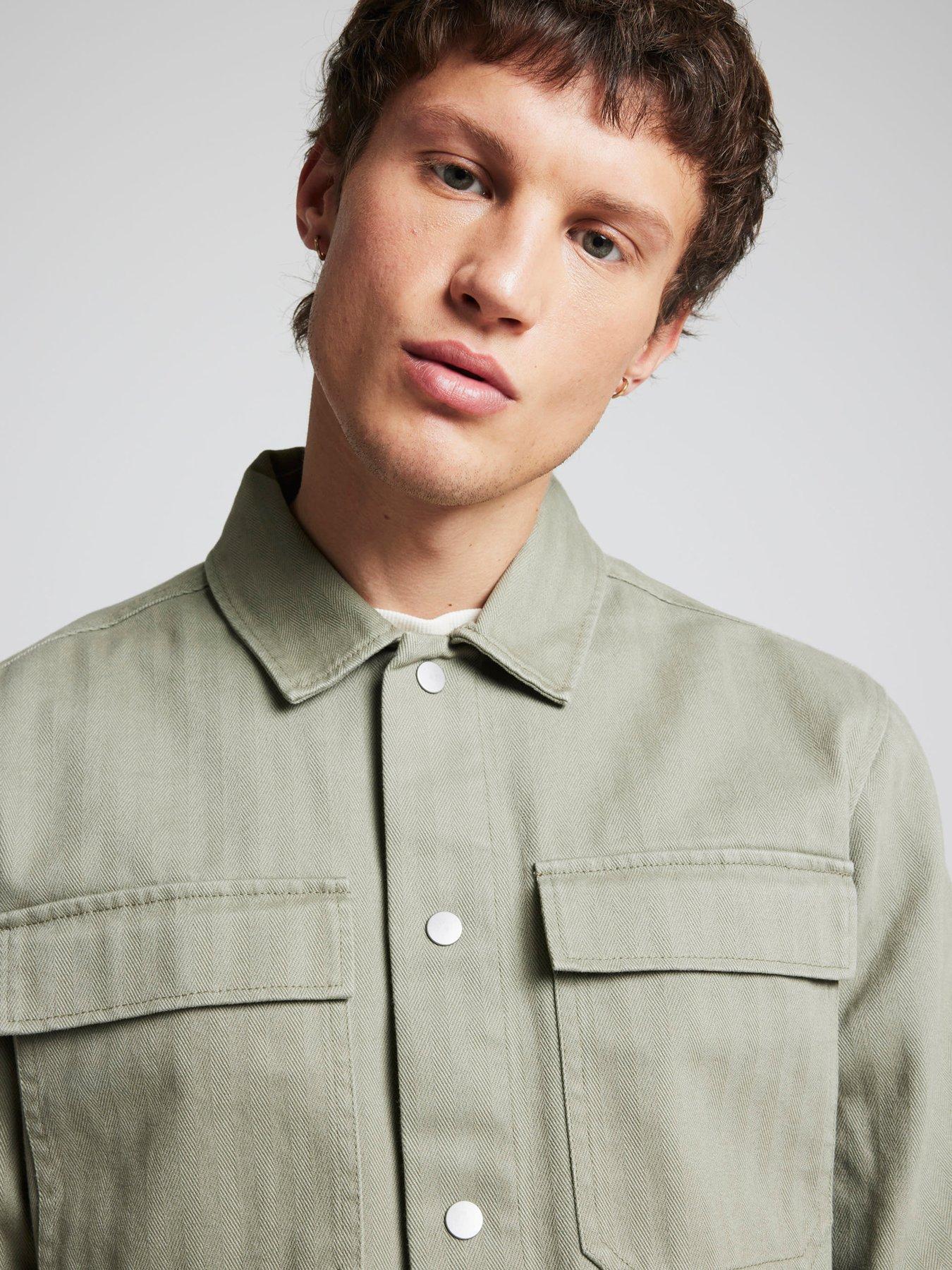 river-island-herringbone-overshirt-khakioutfit