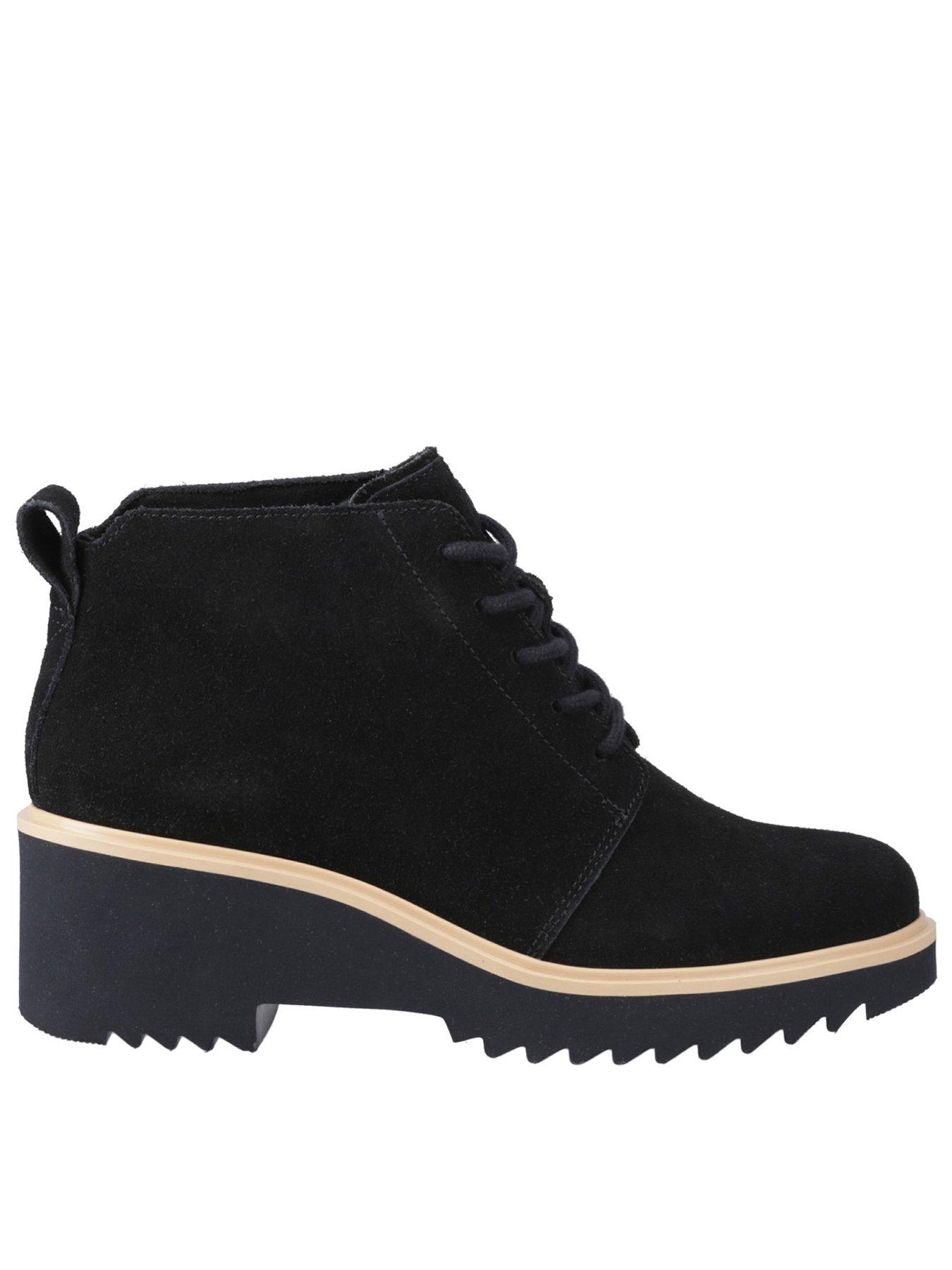 toms-maude-lace-up-boot-blackfront