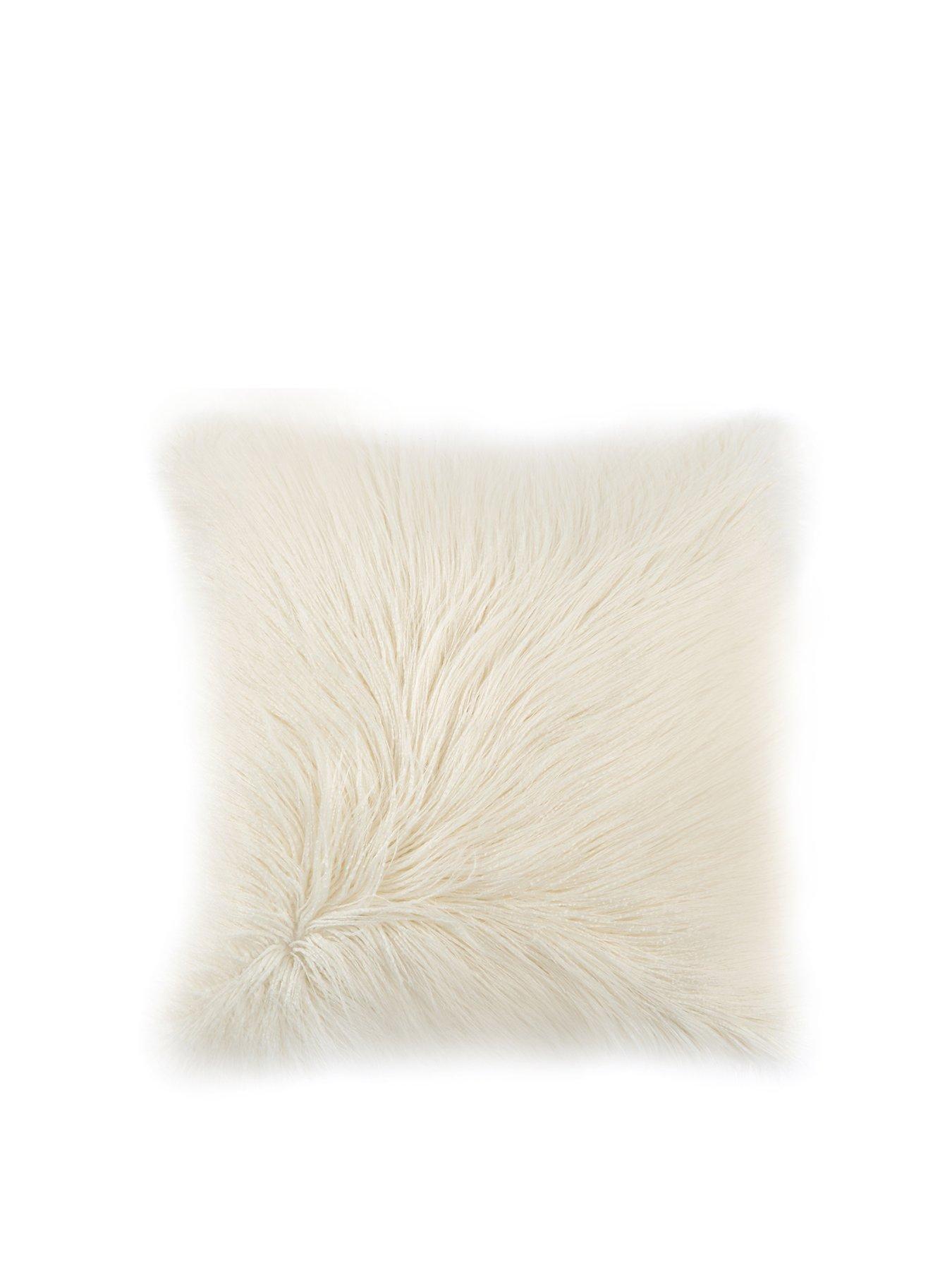 michelle-keegan-home-mongolian-faux-fur-cushion-50-x-50cmstillFront