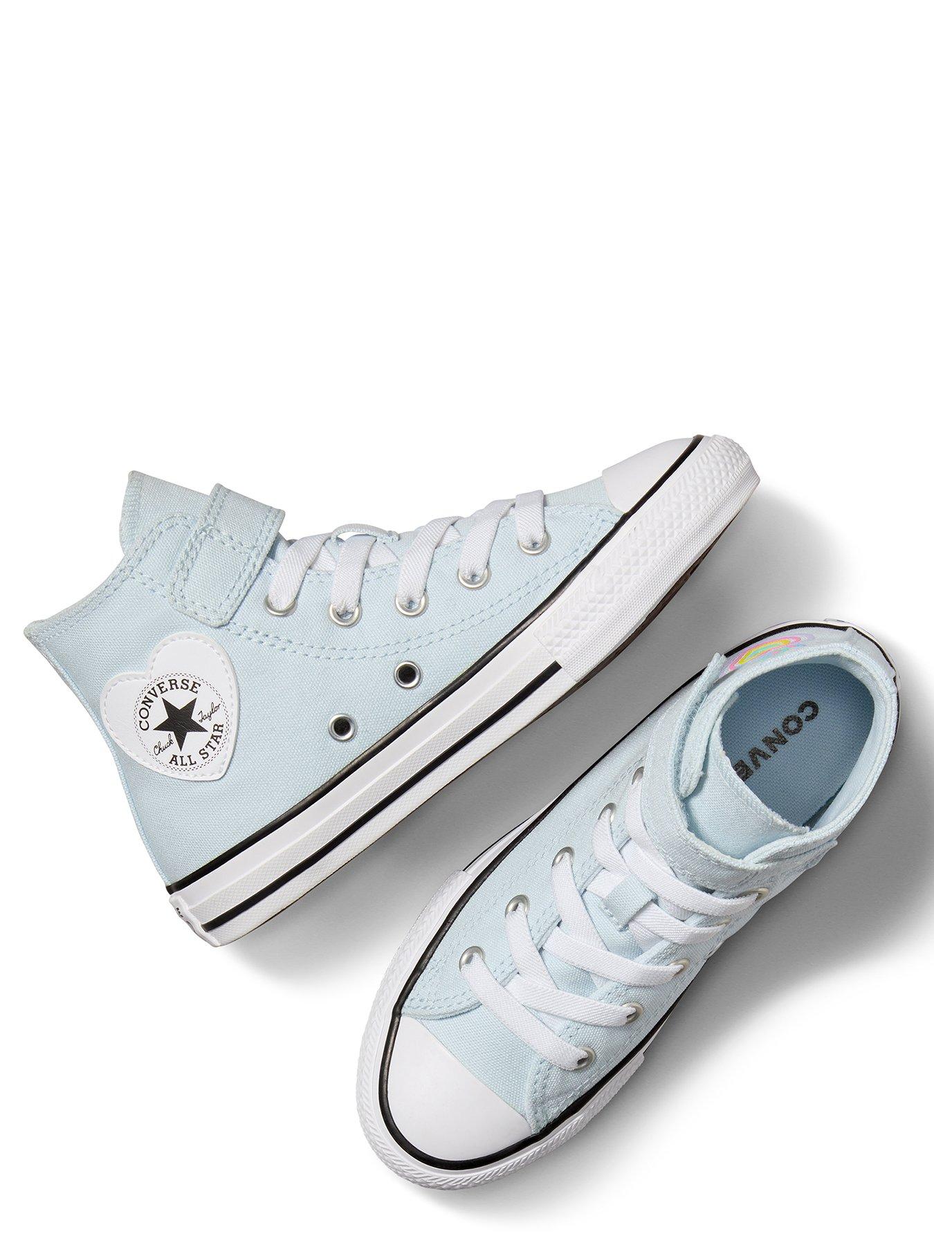 converse-kids-girls-happy-hearts-canvas-hi-trainers-whiteblackoutfit