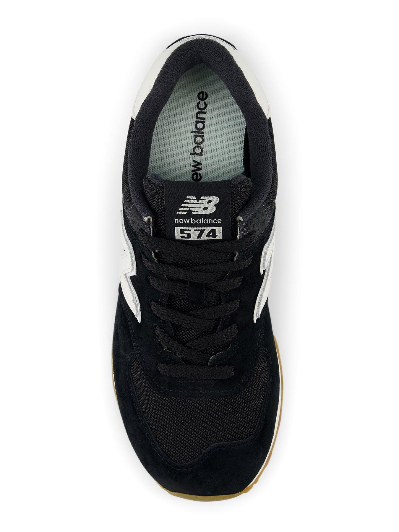 new-balance-womens-574-trainers-blackwhiteoutfit