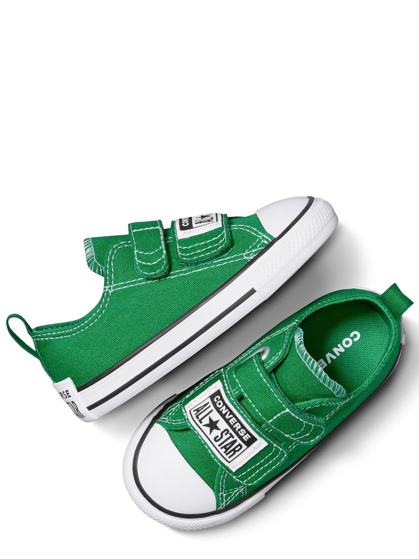 converse-infants-sketch-canvas-ox-trainers-greenoutfit