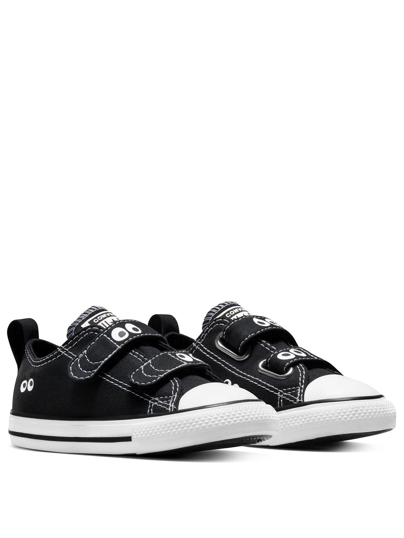 converse-infants-sketch-canvas-ox-trainers-blackwhitestillFront