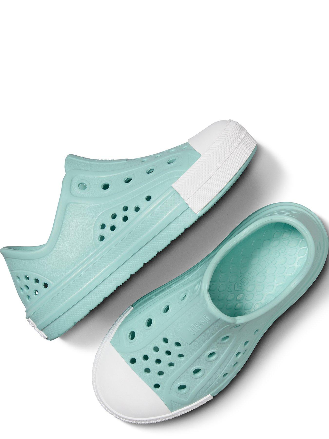 converse-kids-all-star-play-lite-slip-on-shoes-light-blueoutfit