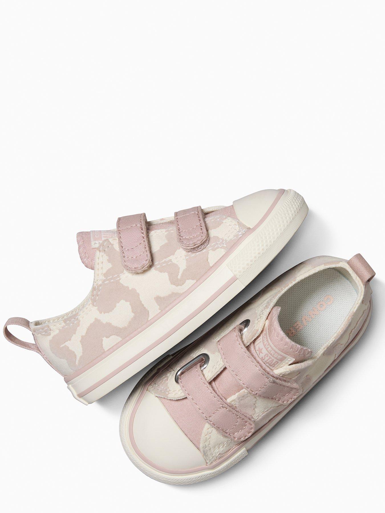 converse-infant-lavish-leopard-chuck-taylor-all-star-2v-trainersdetail