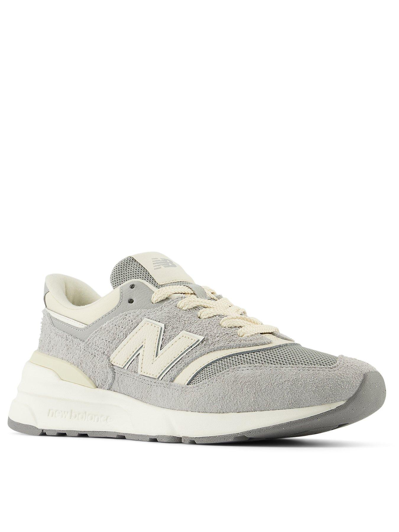 new-balance-womens-997-trainers-greystillFront