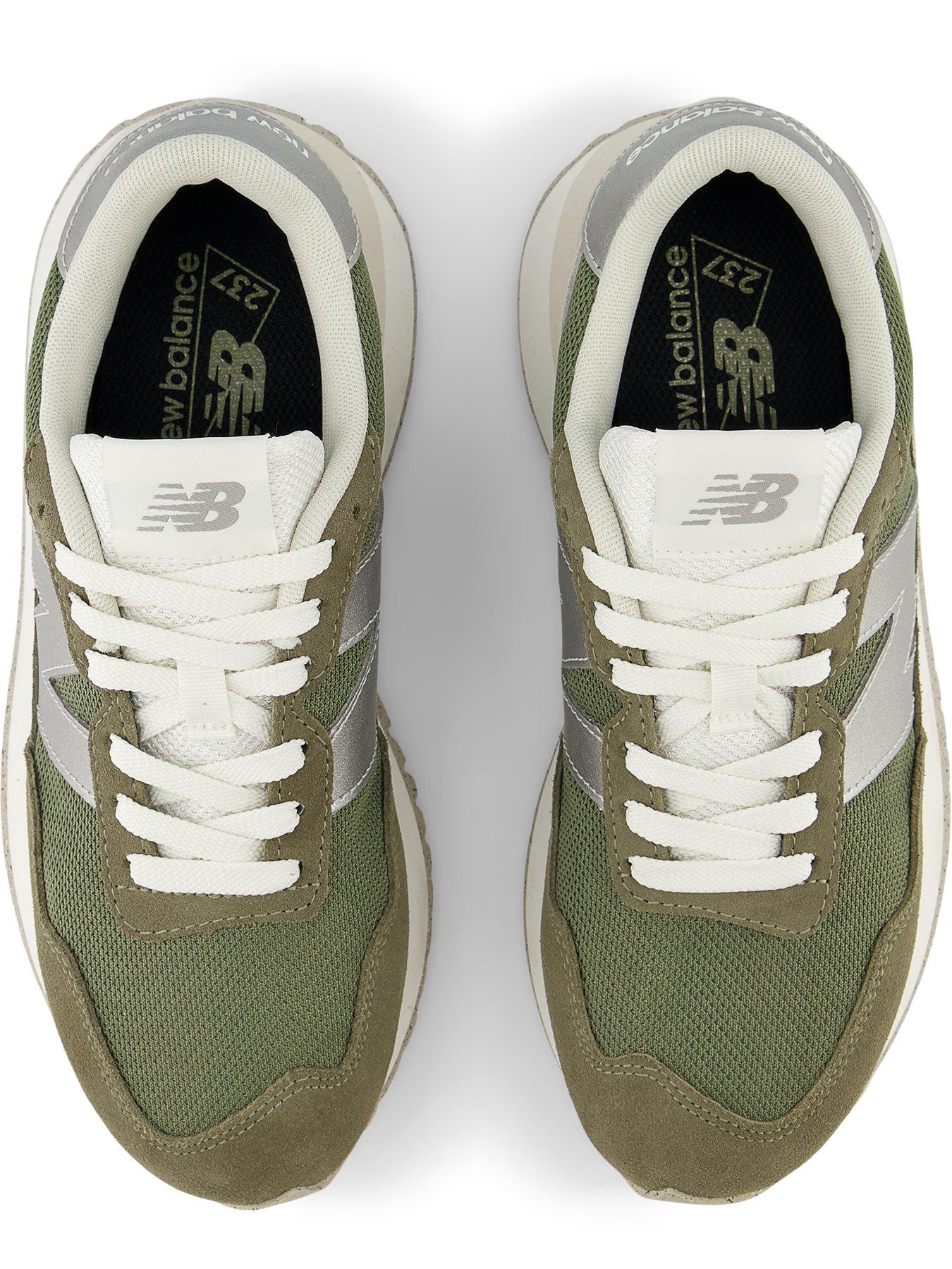 new-balance-womens-237-trainers-light-greenoutfit