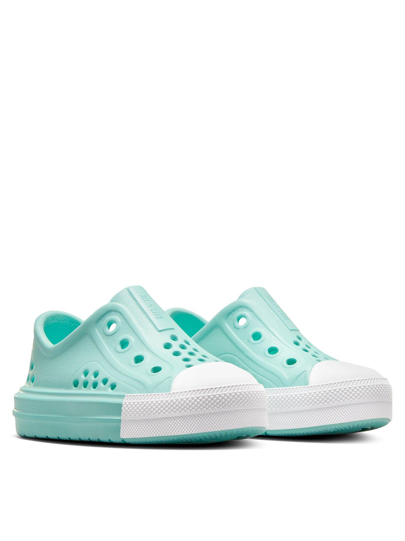 converse-infants-seasonal-color-eva-slip-trainers-light-bluestillFront