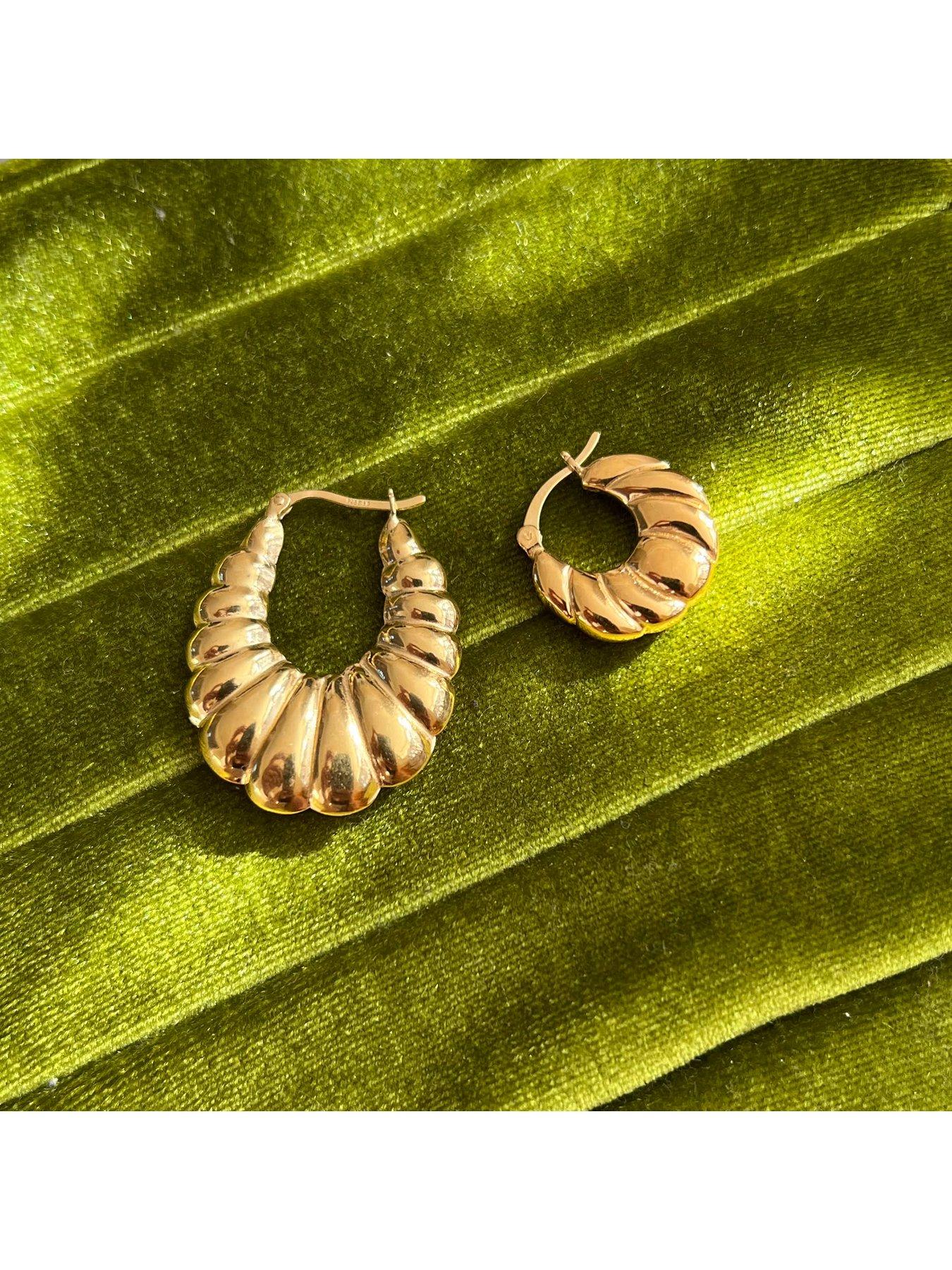 Image 4 of 5 of Seol + Gold Small Croissant Hoops