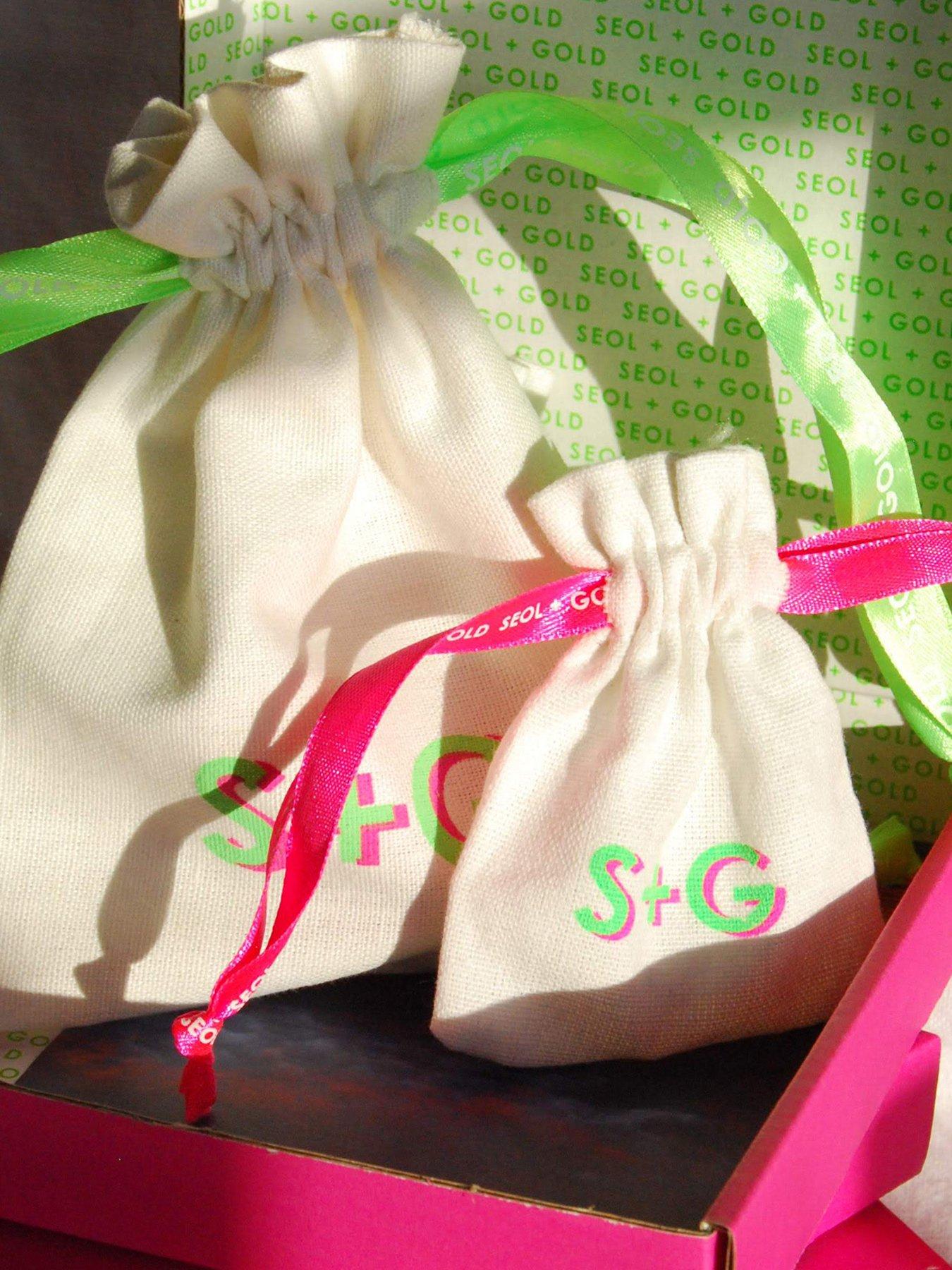 Image 2 of 2 of Seol + Gold Fine Figaro Chain Anklet