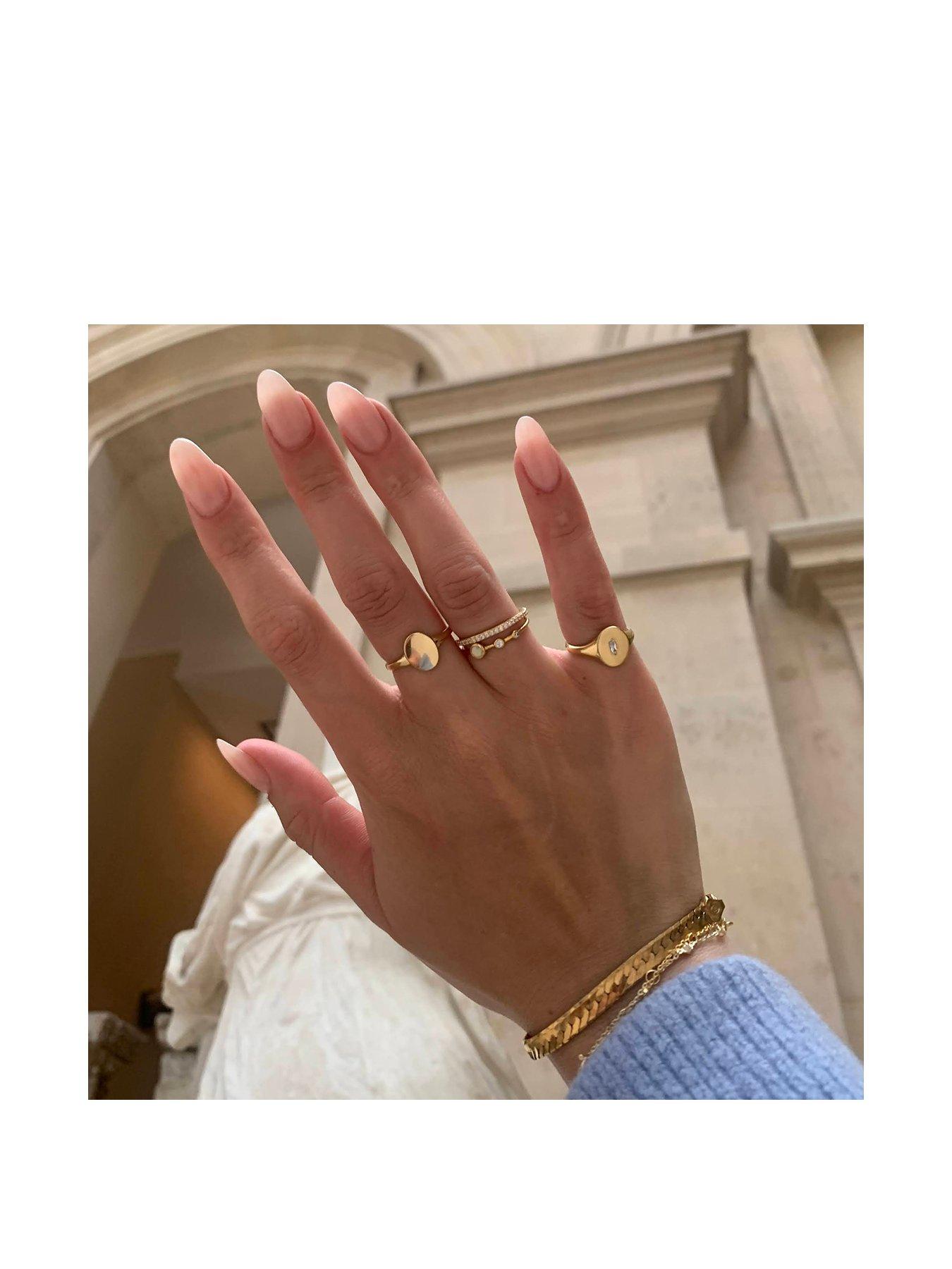 seol-gold-baguette-cz-signet-ringstillFront