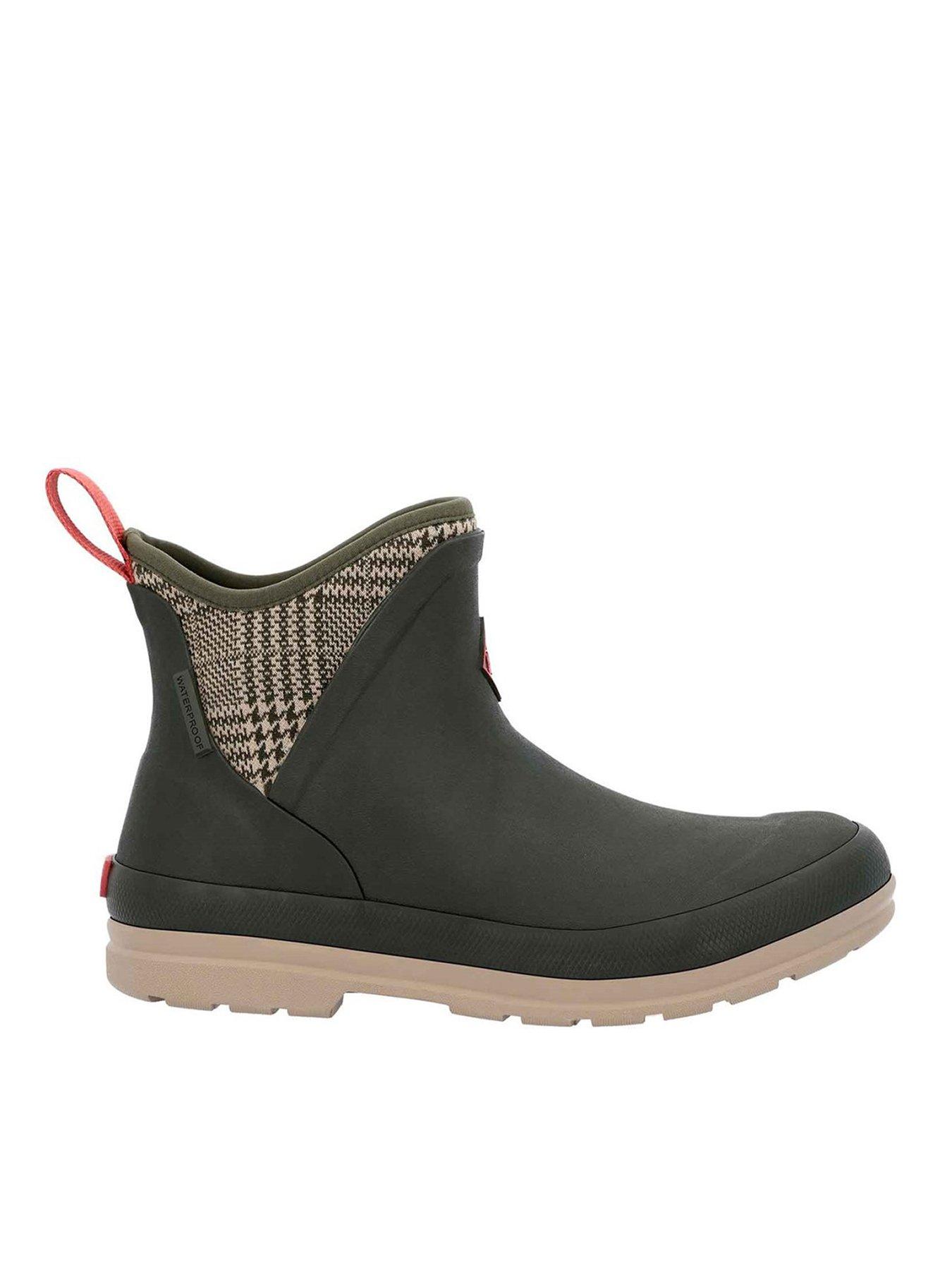 Image 1 of 6 of Muck Boots Ladies Originals Ankle Boots - Dark Green