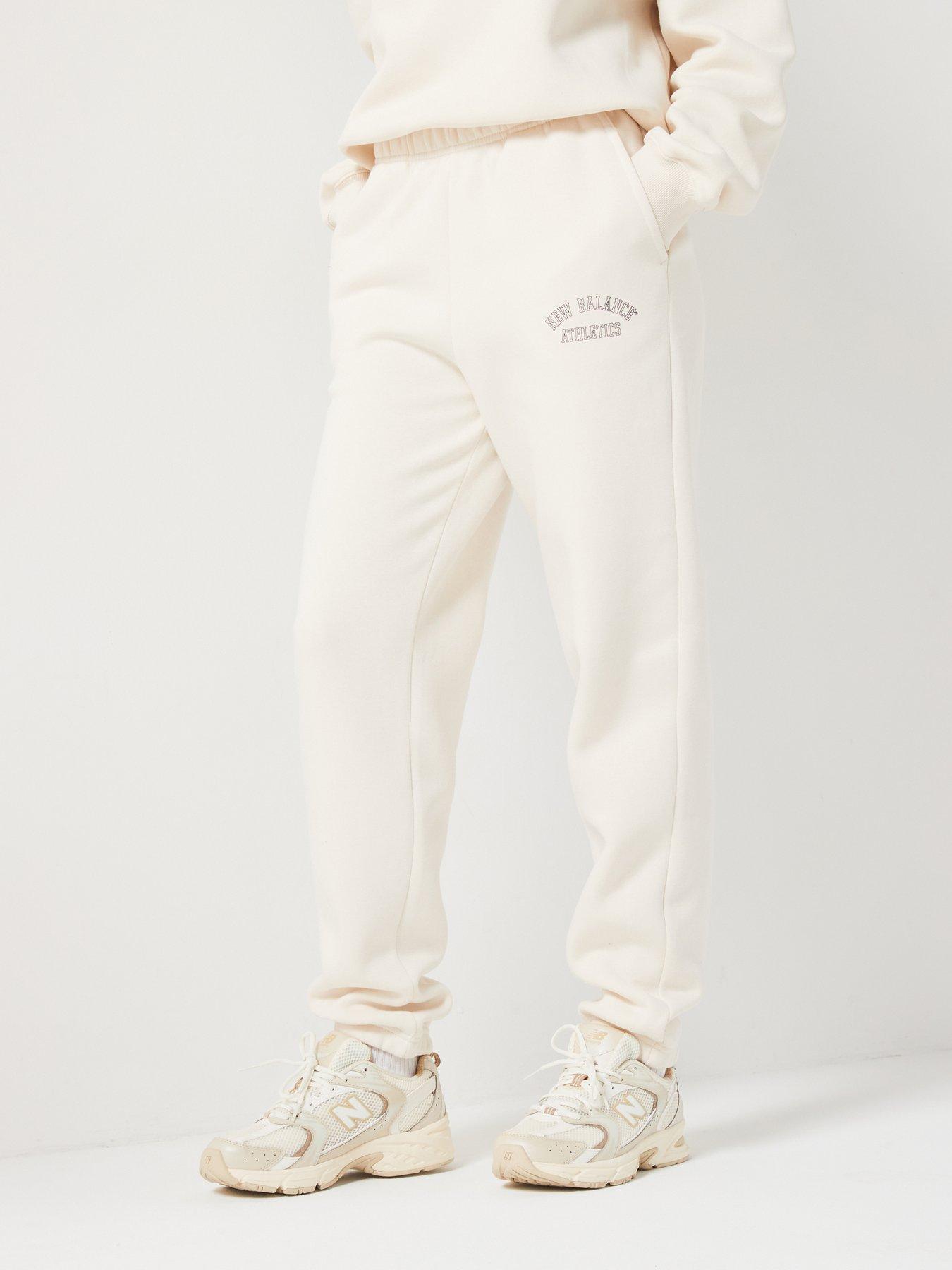 new-balance-womens-seasonal-graphic-sweatpant-off-white