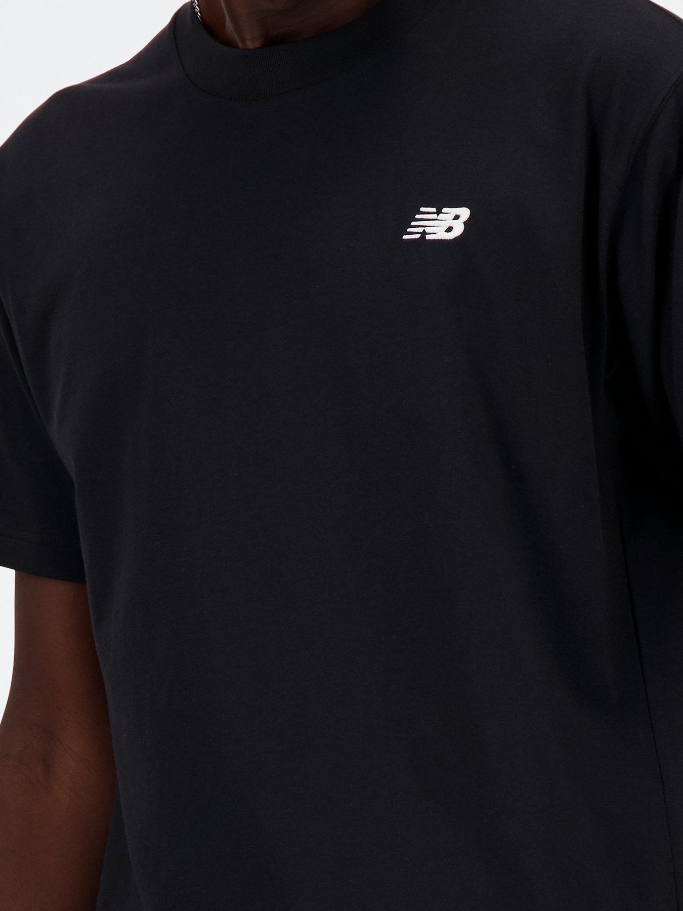 new-balance-mens-sport-essentials-cotton-t-shirt-blackoutfit