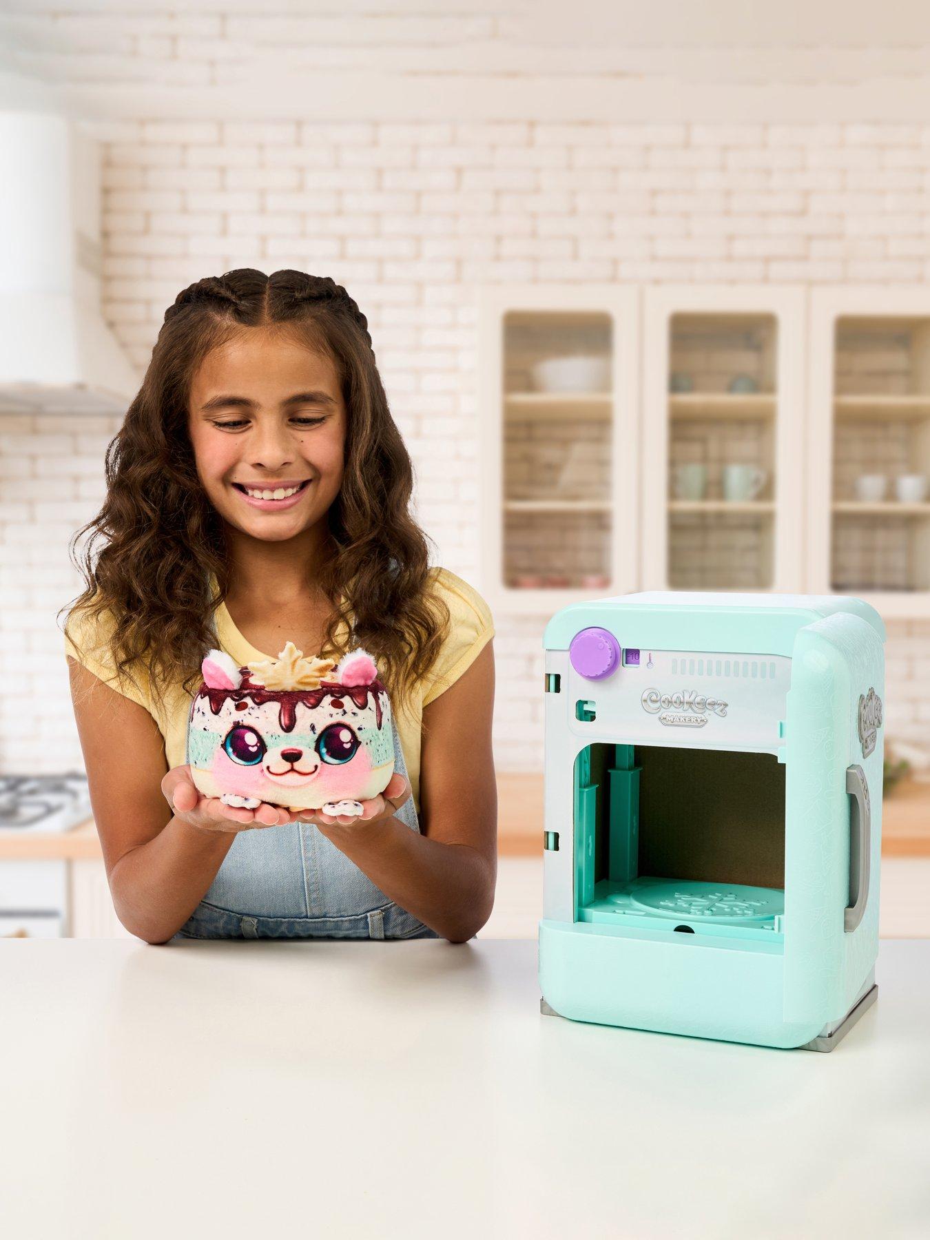Image 7 of 7 of Cookeez Makery Cookeez Makery Freezy Cakez Playset