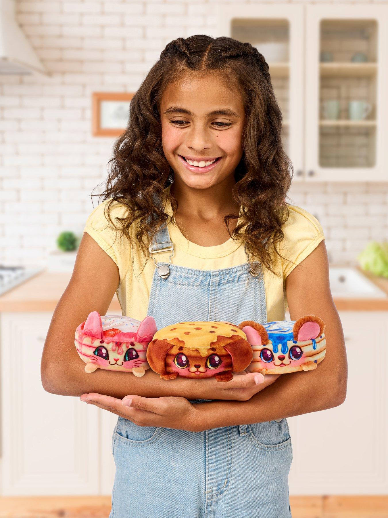 Image 3 of 7 of Cookeez Makery Cookeez Makery Pancake Treatz Playset