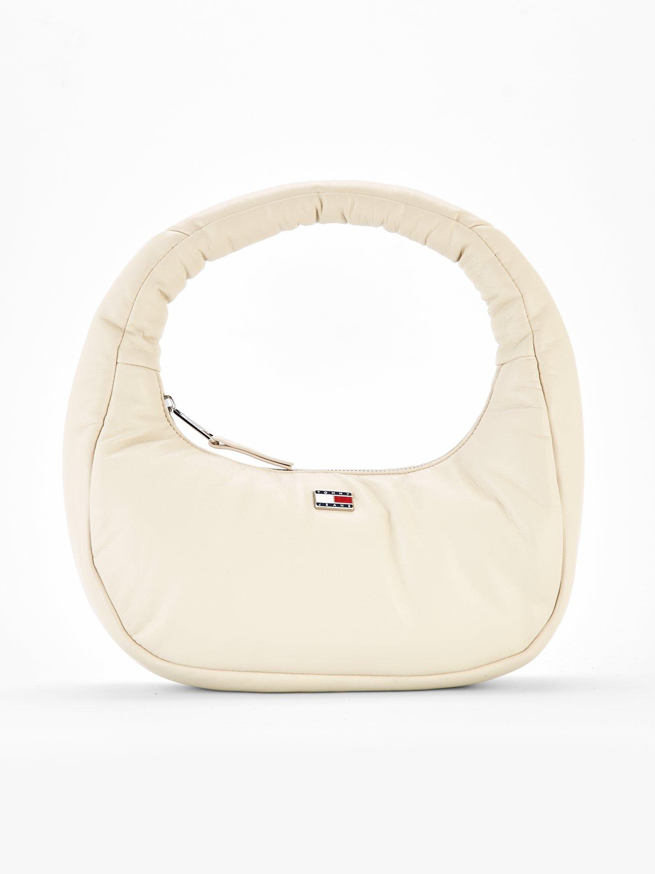 tommy-jeans-badge-logo-pillow-shoulder-bag-white