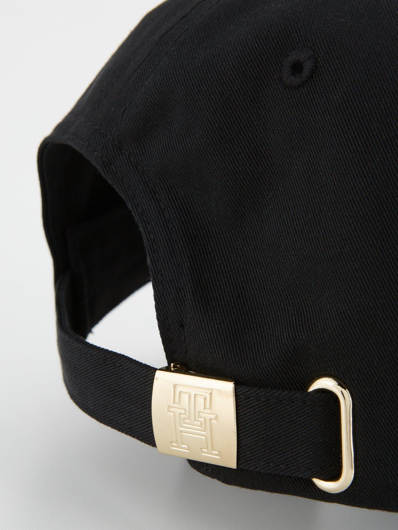 tommy-hilfiger-metal-logo-cap-blackdetail