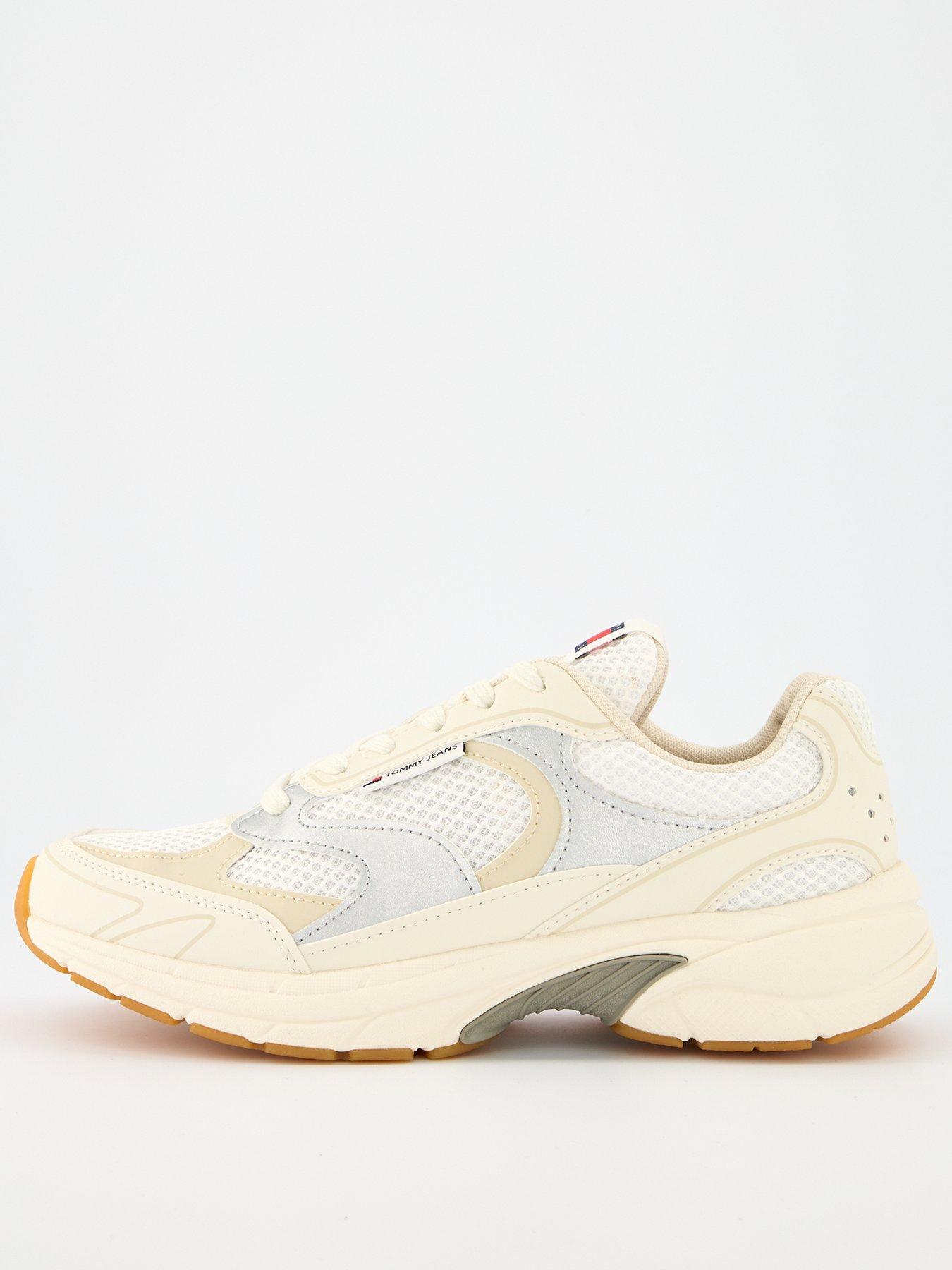 tommy-jeans-coney-metallic-chunky-trainers-whitefront