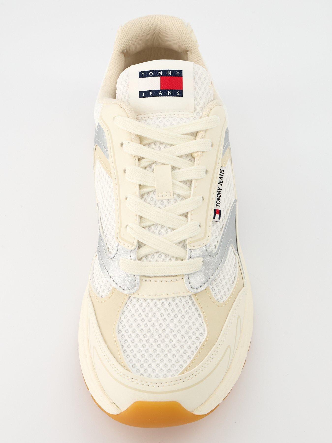 tommy-jeans-coney-metallic-chunky-trainers-whiteoutfit