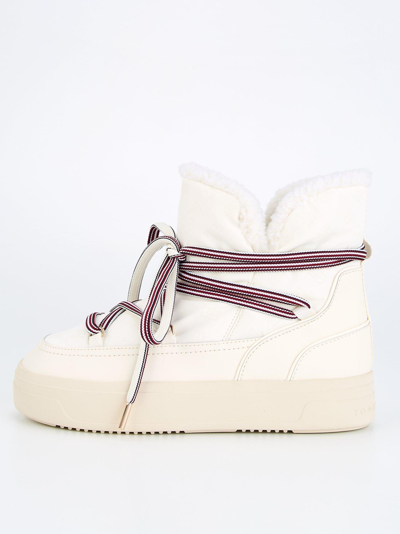 tommy-hilfiger-monogram-faux-fur-snowboot-white