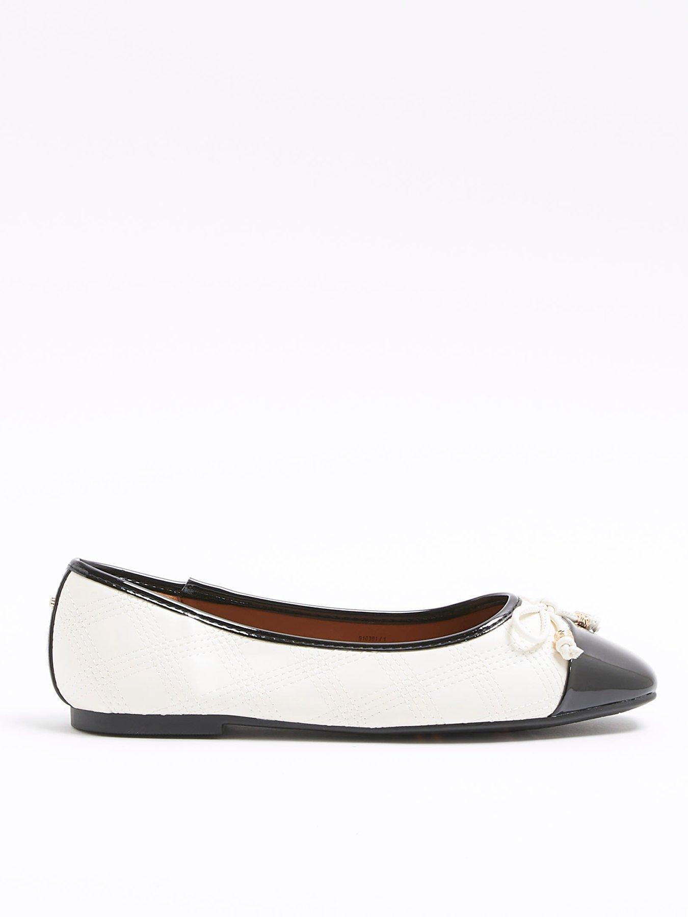 river-island-wide-fit-knot-toe-cap-ballerina-beigefront