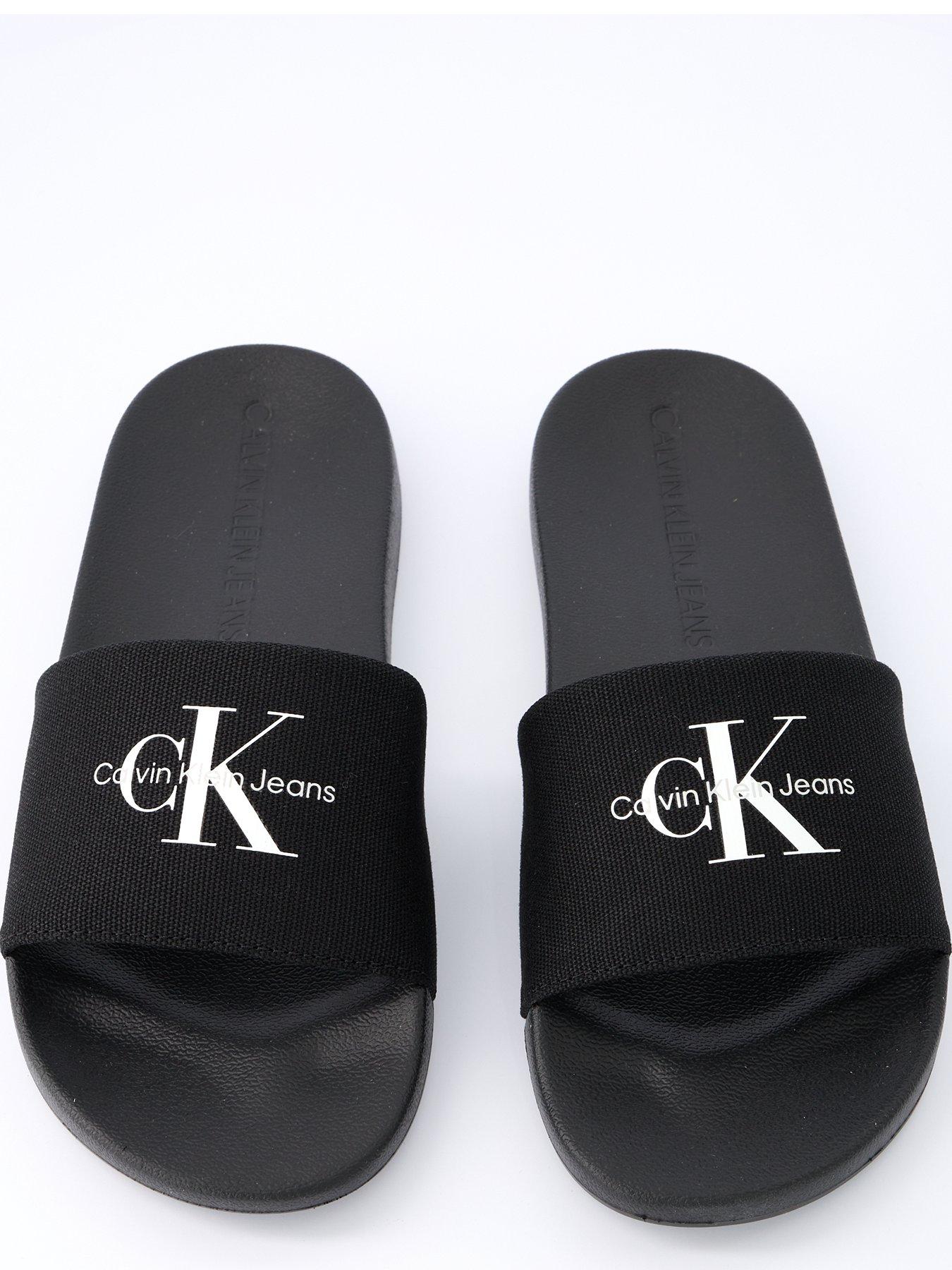 calvin-klein-monogram-sliders-blackoutfit