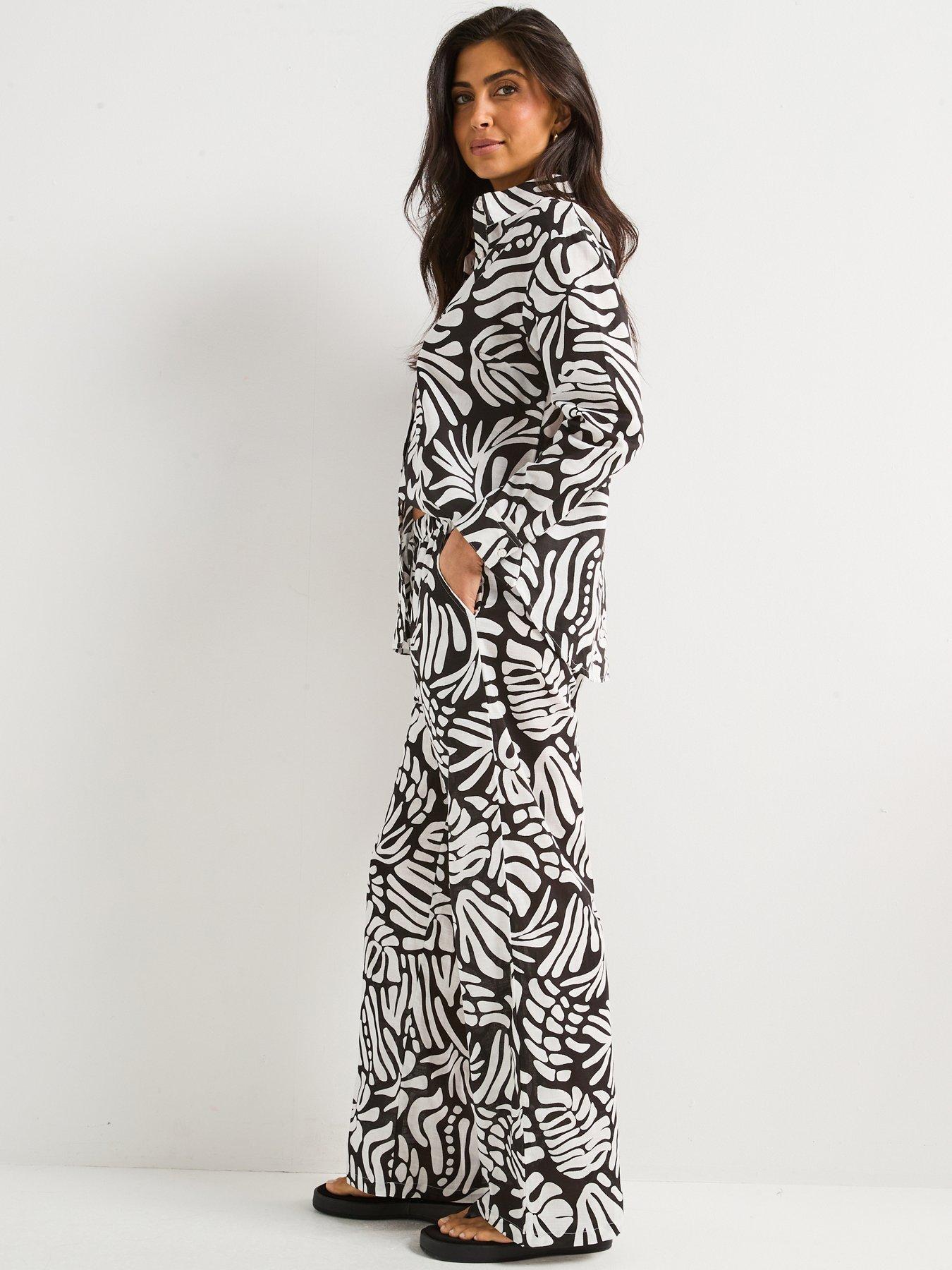 v-by-very-printed-co-ord-beach-trouserback