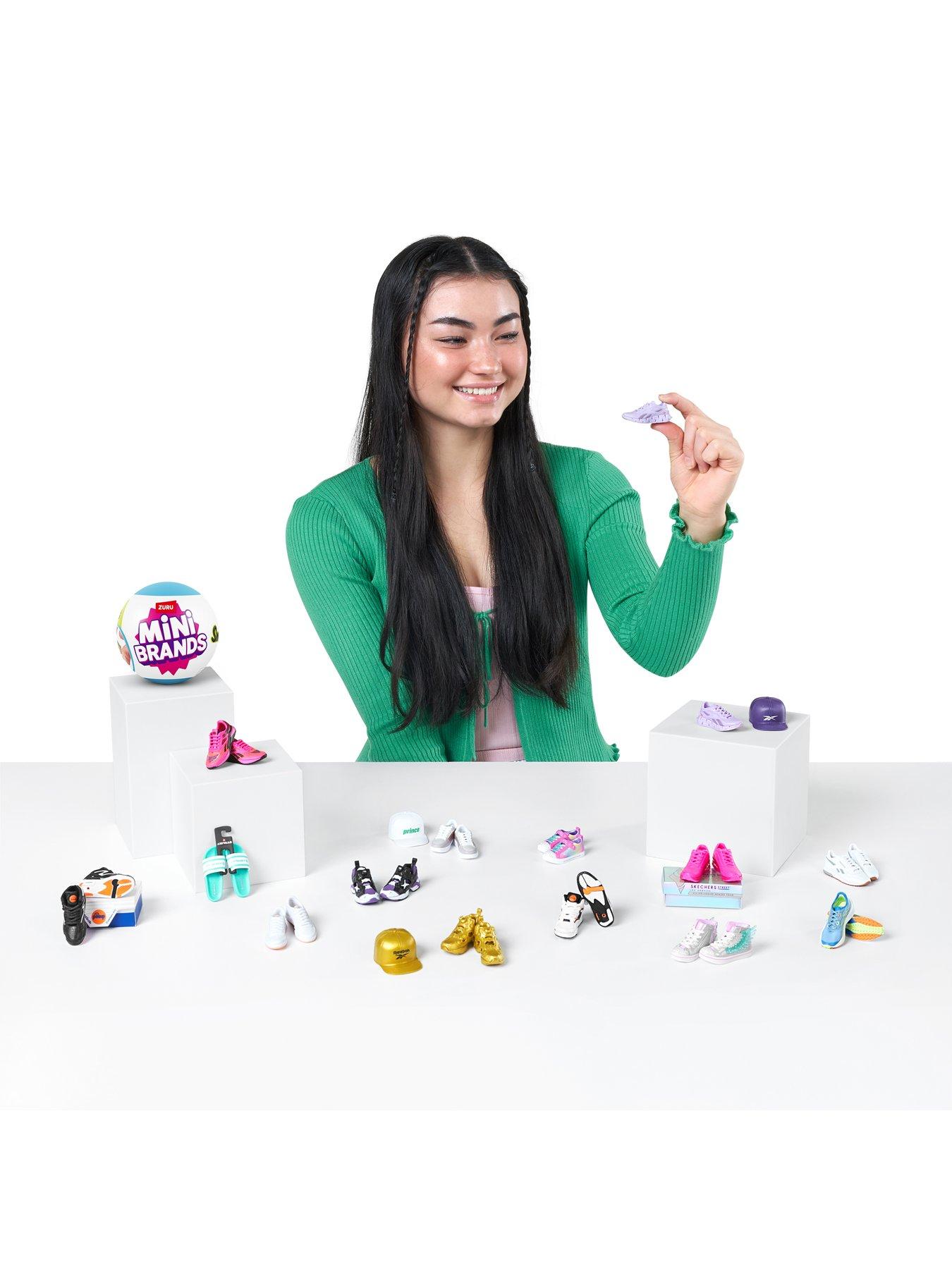 zuru-mini-brands-sneakers-mystery-capsulenbspndash-twin-packdetail