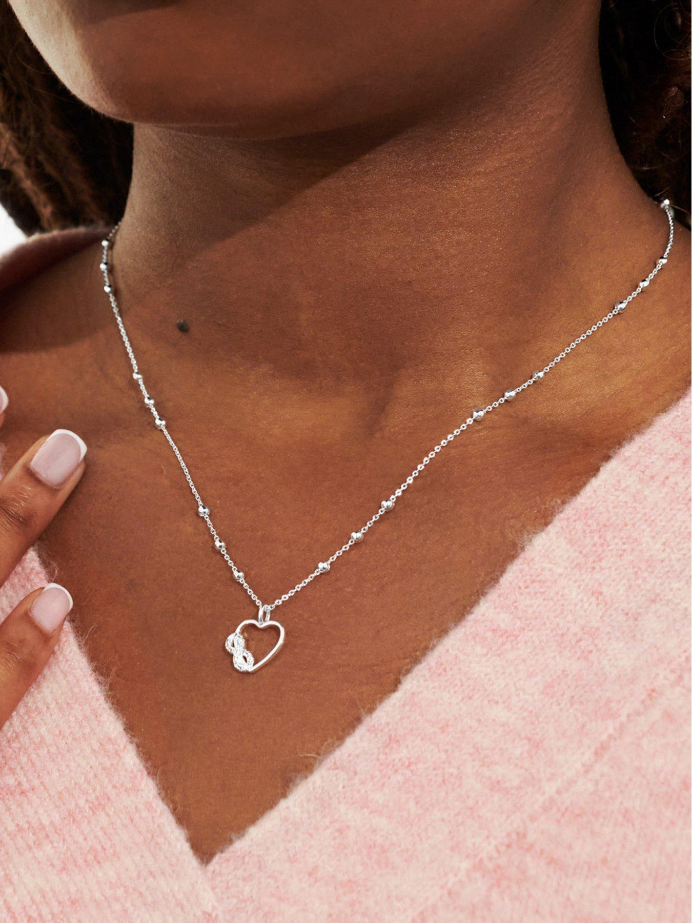 joma-jewellery-a-little-friends-make-you-laugh-louder-smile-brighter-and-dream-bigger-necklace-in-silver-platingstillFront