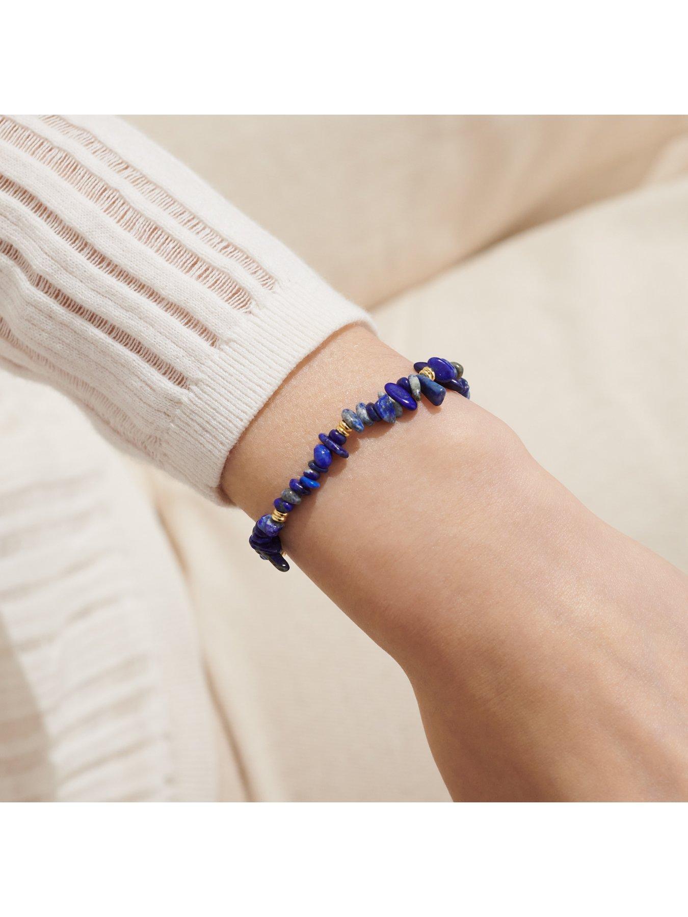 joma-jewellery-manifestones-lapis-lazuli-bracelet-in-gold-platingoutfit