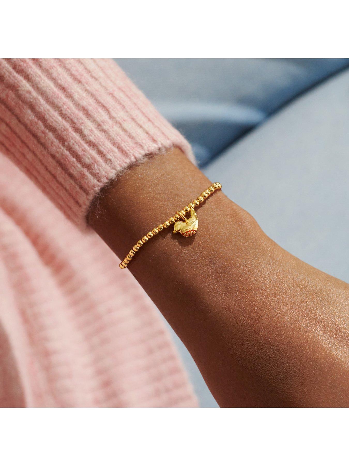 joma-jewellery-a-little-robins-appear-when-loved-ones-are-near-bracelet-in-gold-platingoutfit