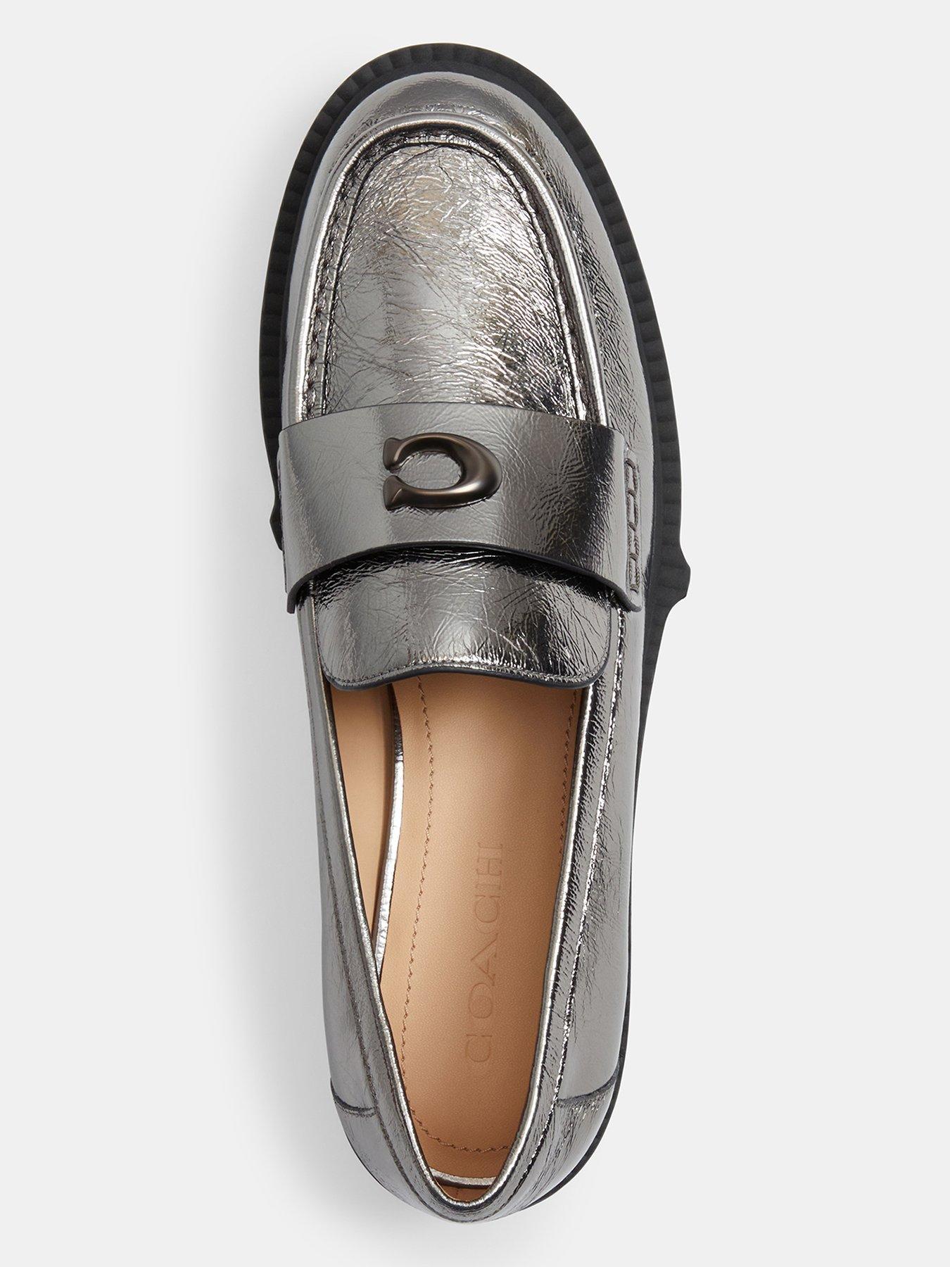 coach-leah-crinkle-metallic-loafers-dark-greyoutfit