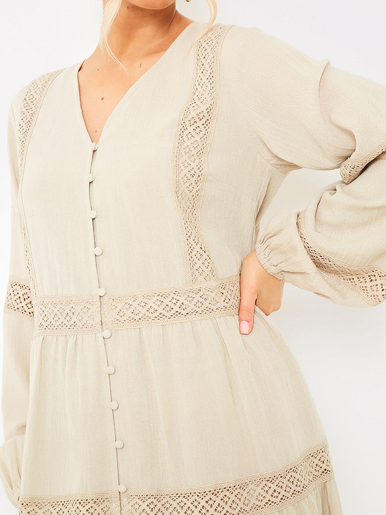 in-the-style-hannah-brown-lace-insert-smock-dress-beigedetail