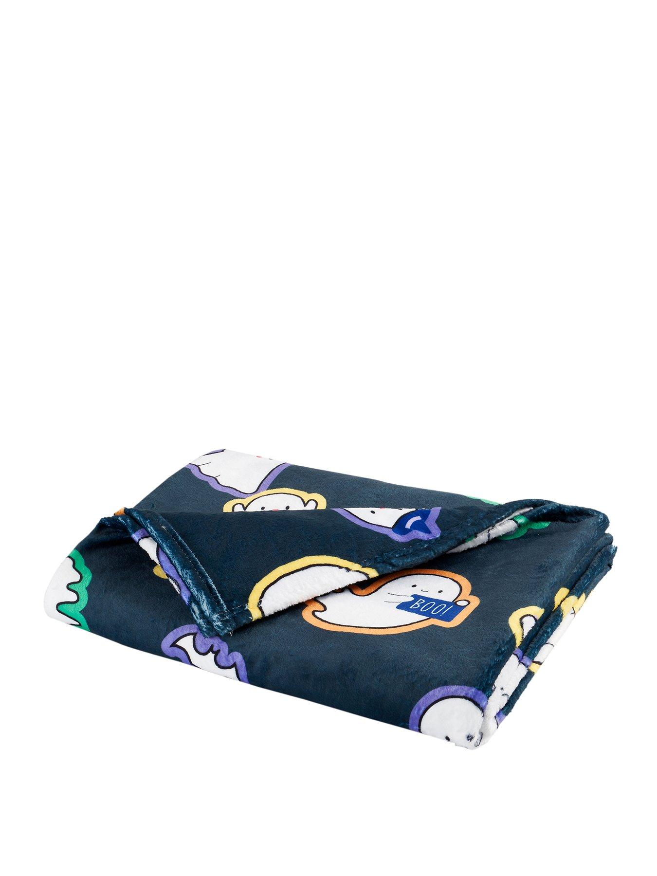Image 2 of 3 of Catherine Lansfield Halloween Ghosts Throw- 130 X 170Cm