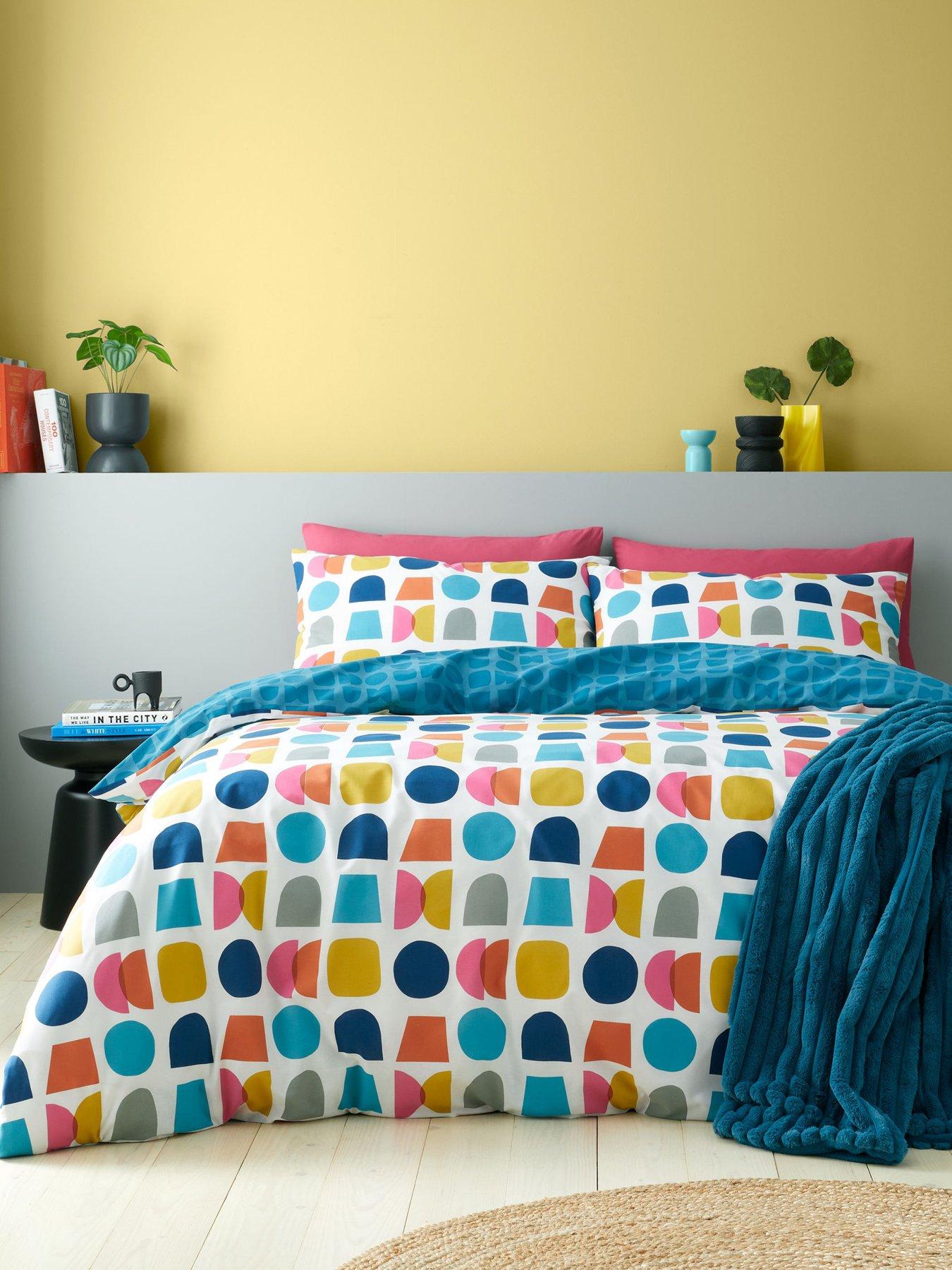 catherine-lansfield-connect-geo-reversible-duvet-covernbspset