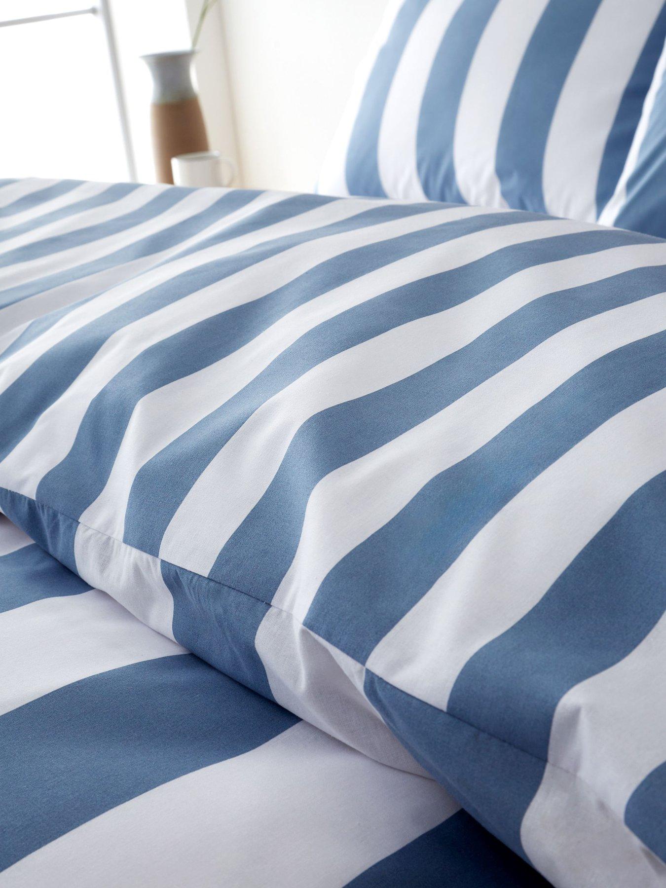 catherine-lansfield-cove-stripe-blue-reversible-duvet-cover-setdetail