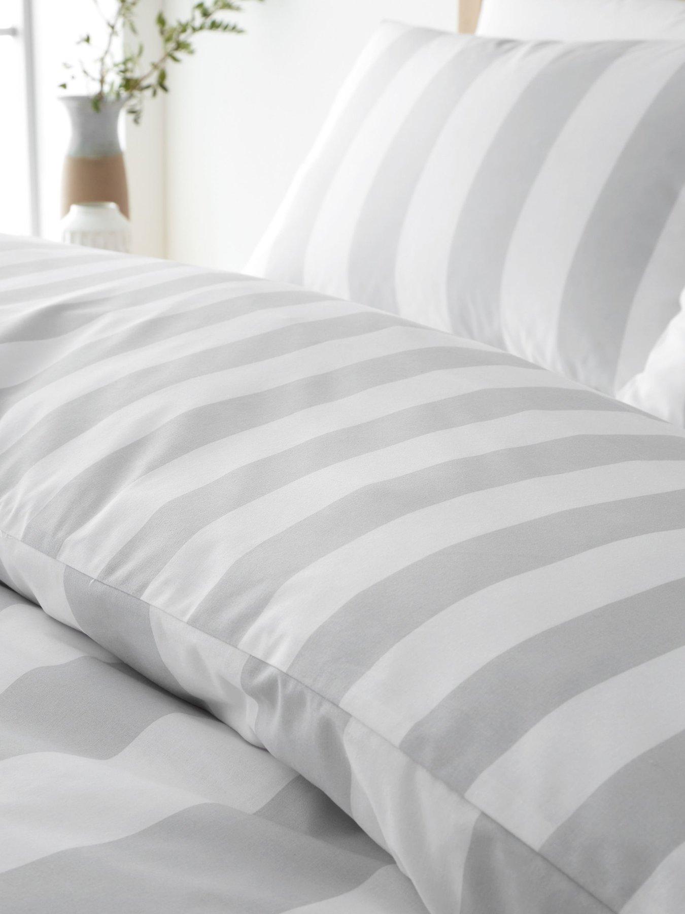 catherine-lansfield-cove-stripe-silver-reversible-duvet-cover-setdetail