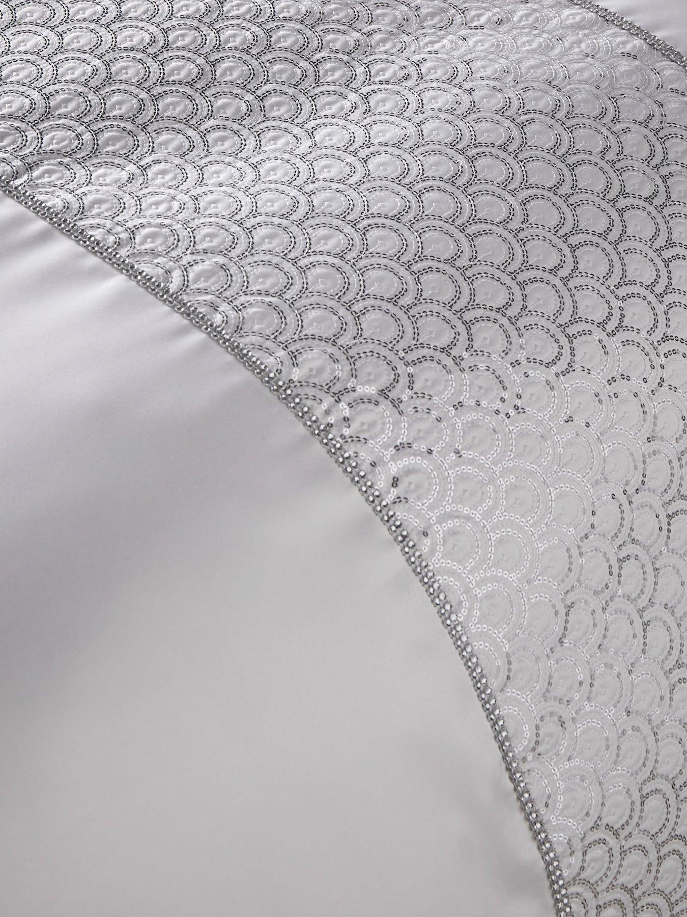 catherine-lansfield-deco-sequin-white-duvet-cover-setdetail