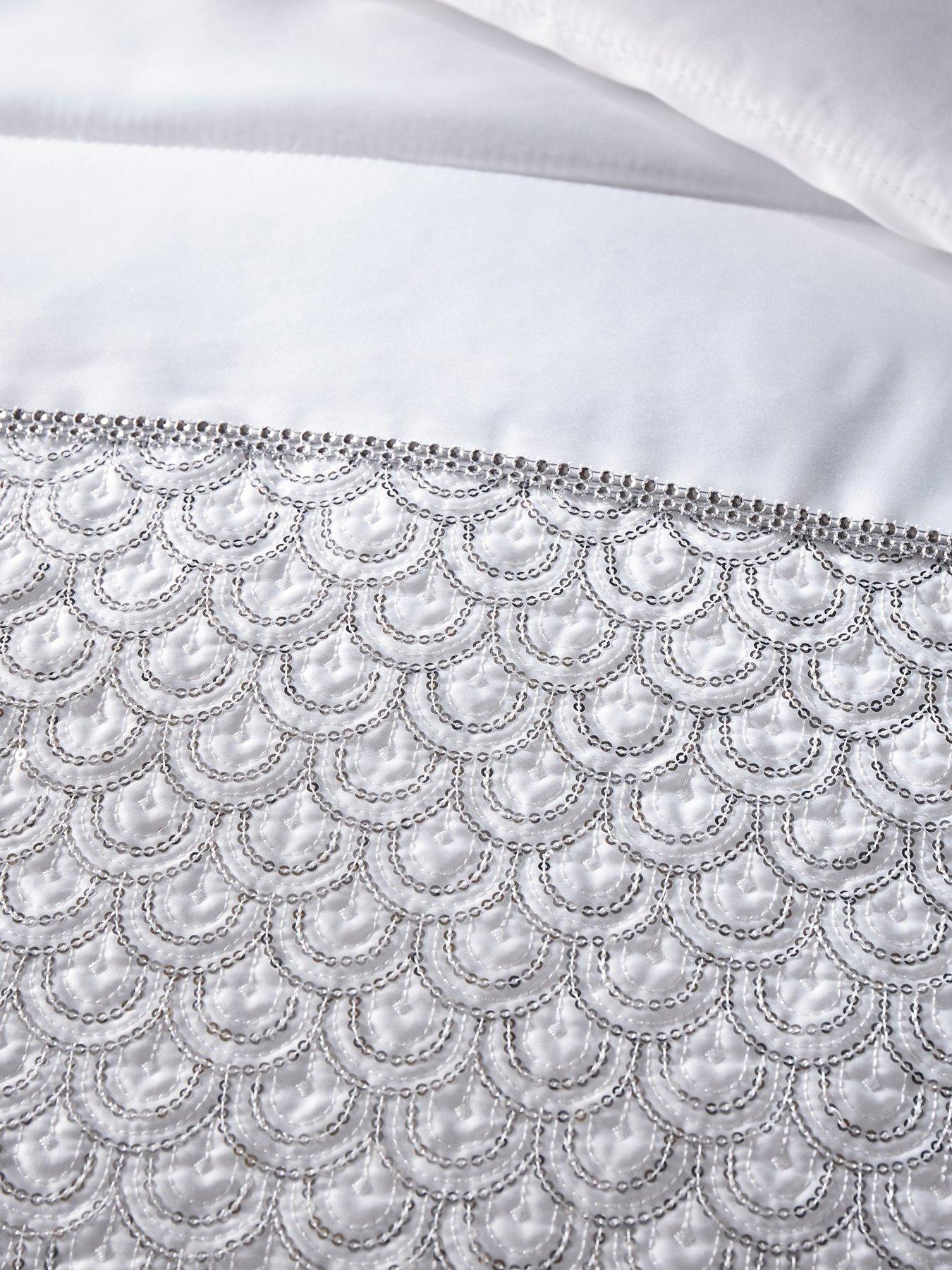 catherine-lansfield-deco-sequin-quilted-bedspread-throw-in-whiteback