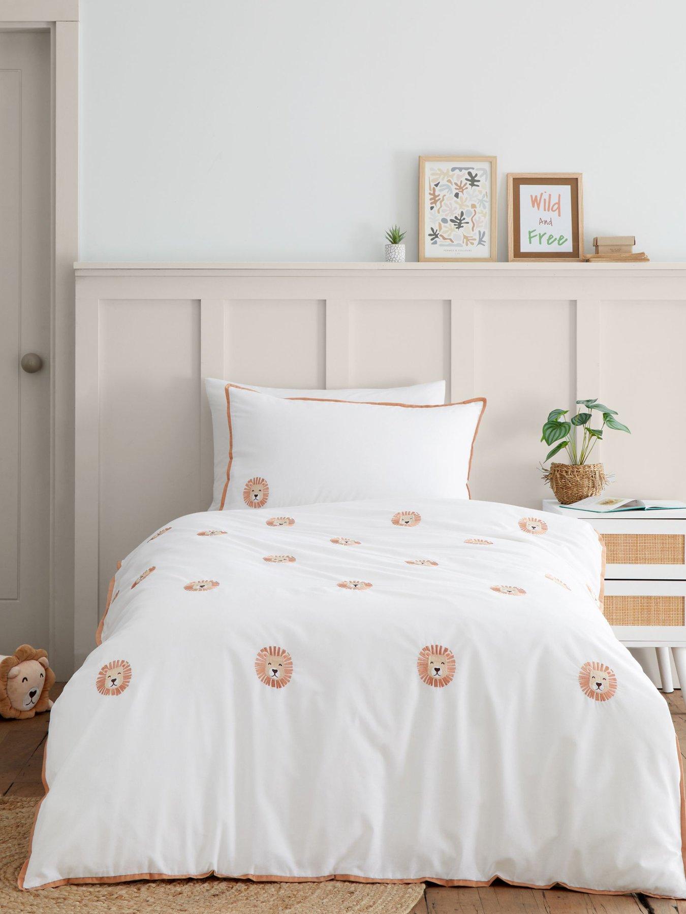 catherine-lansfield-embroidered-lions-single-duvet-cover-set-white