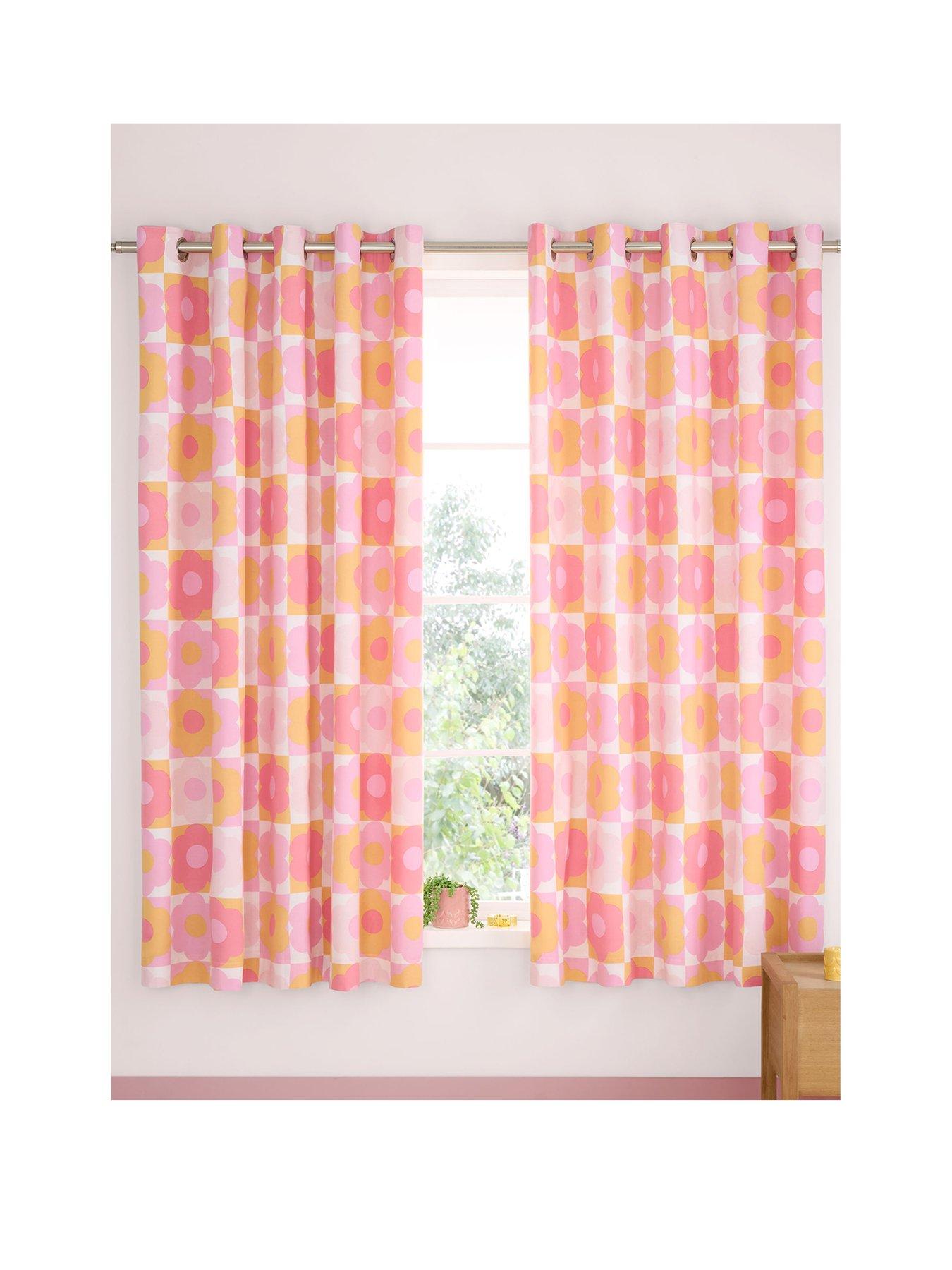 catherine-lansfield-retro-daisy-reversible-eyelet-curtains