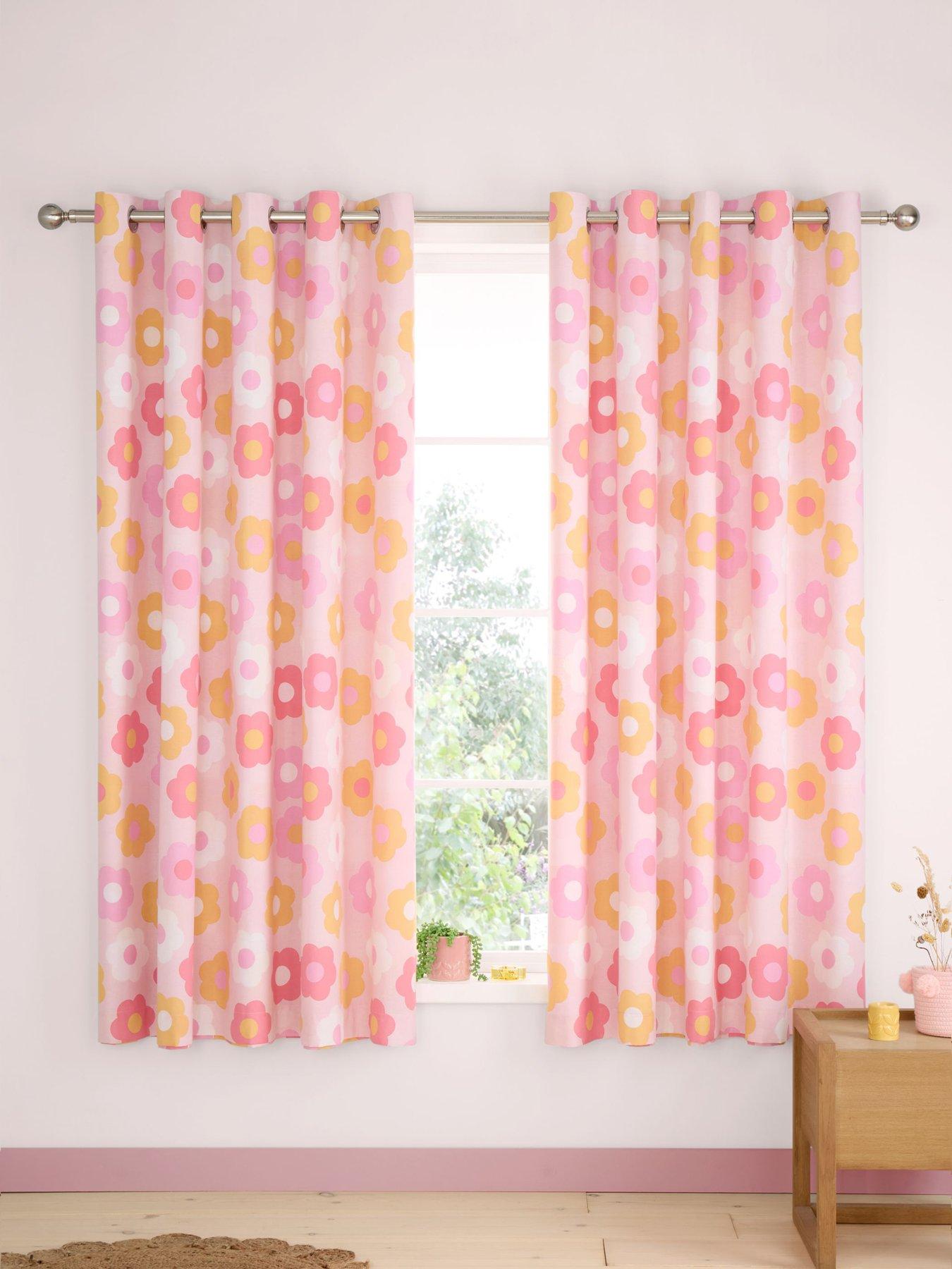 catherine-lansfield-retro-daisy-reversible-eyelet-curtainsback