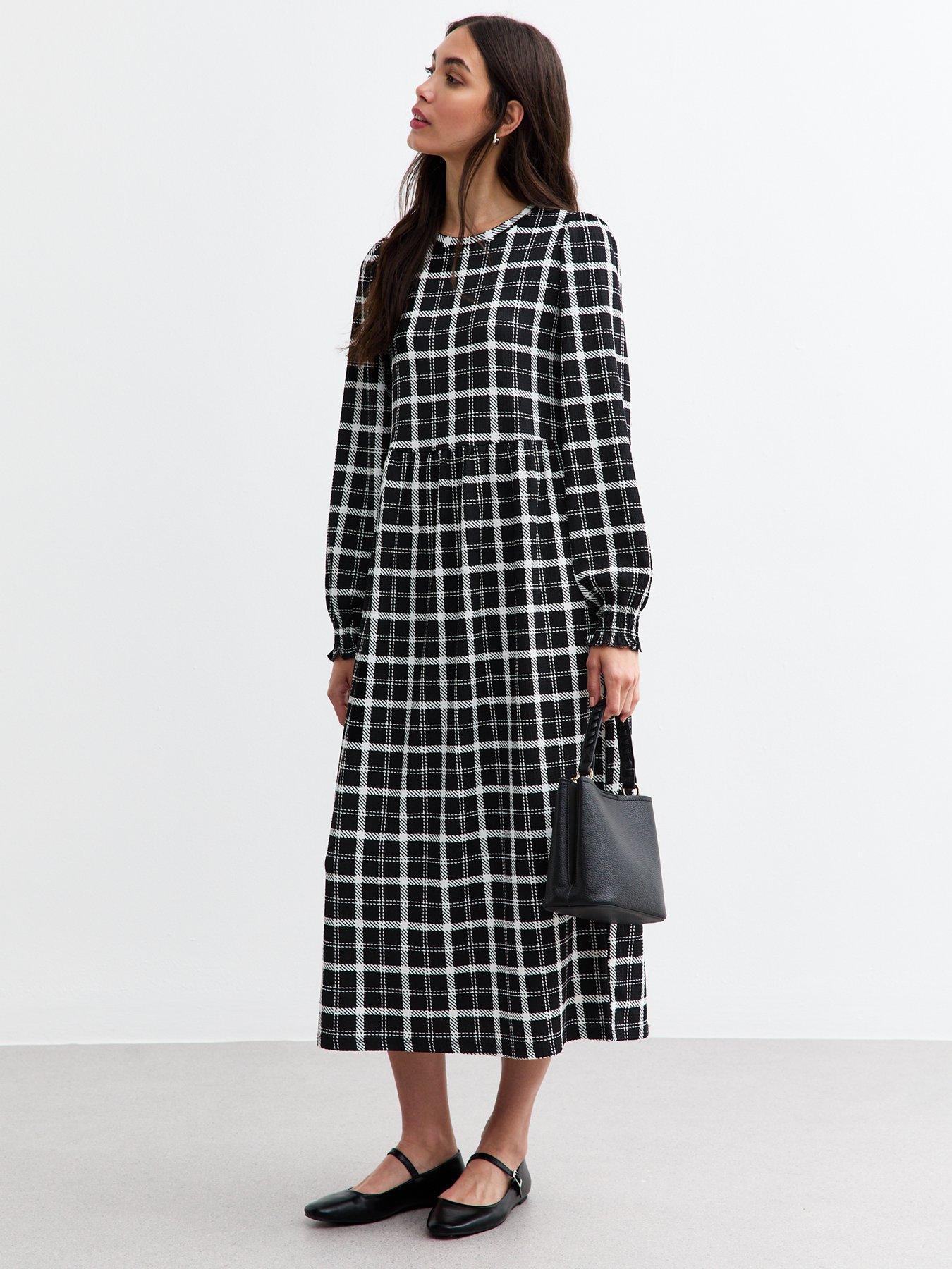 new-look-checked-crinkled-long-sleeve-midi-smock-dress-blackfront