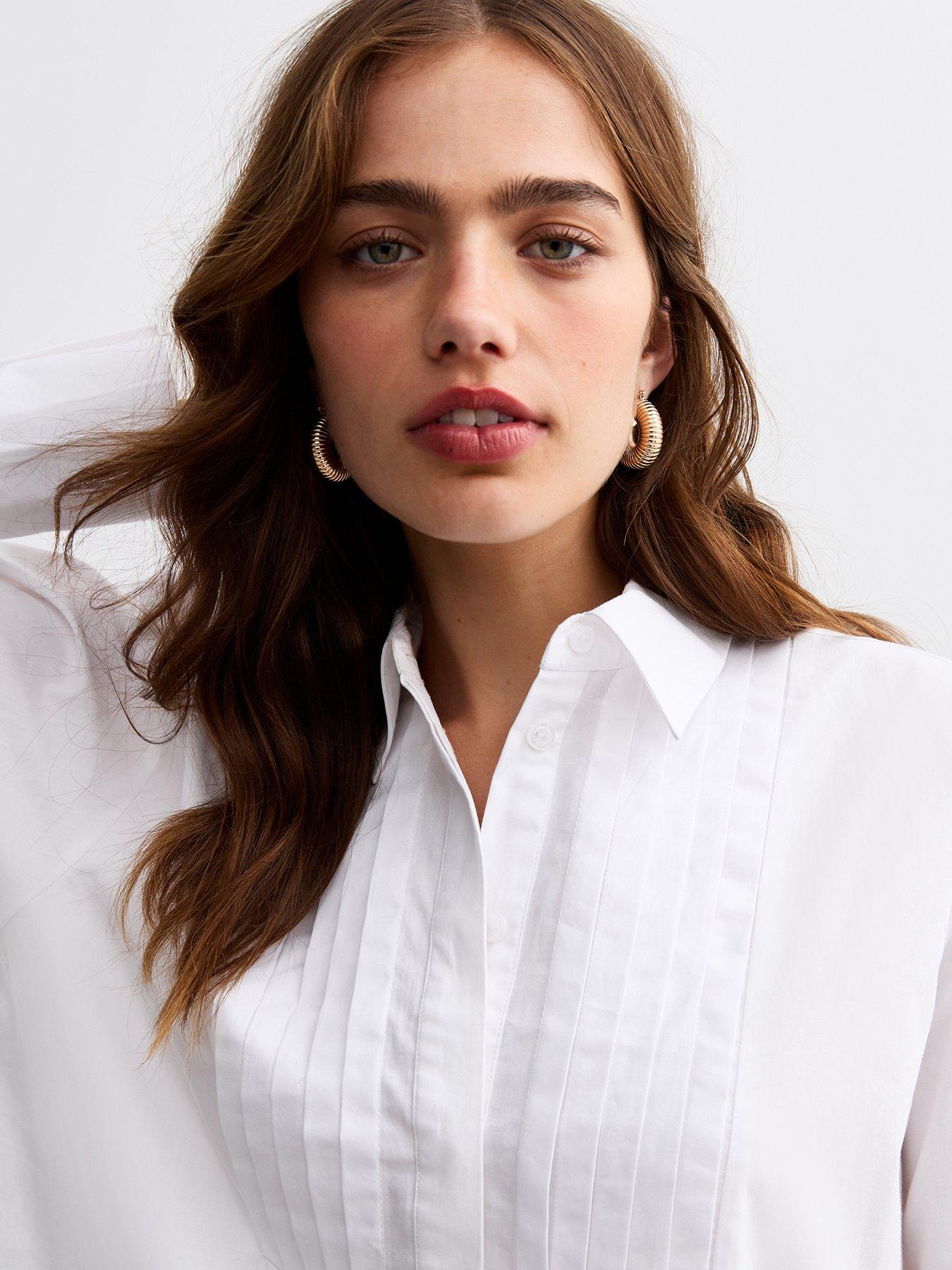 new-look-white-cotton-poplin-pintuck-bib-shirtoutfit