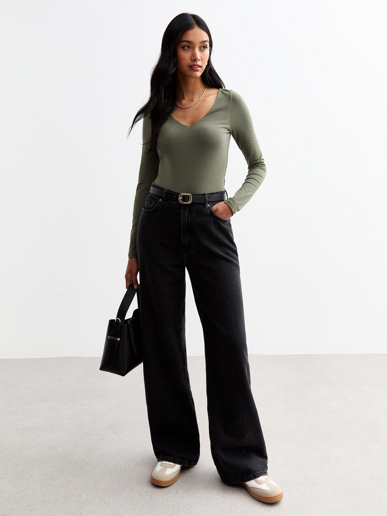 new-look-v-neck-long-sleeved-bodysuit-khakiback