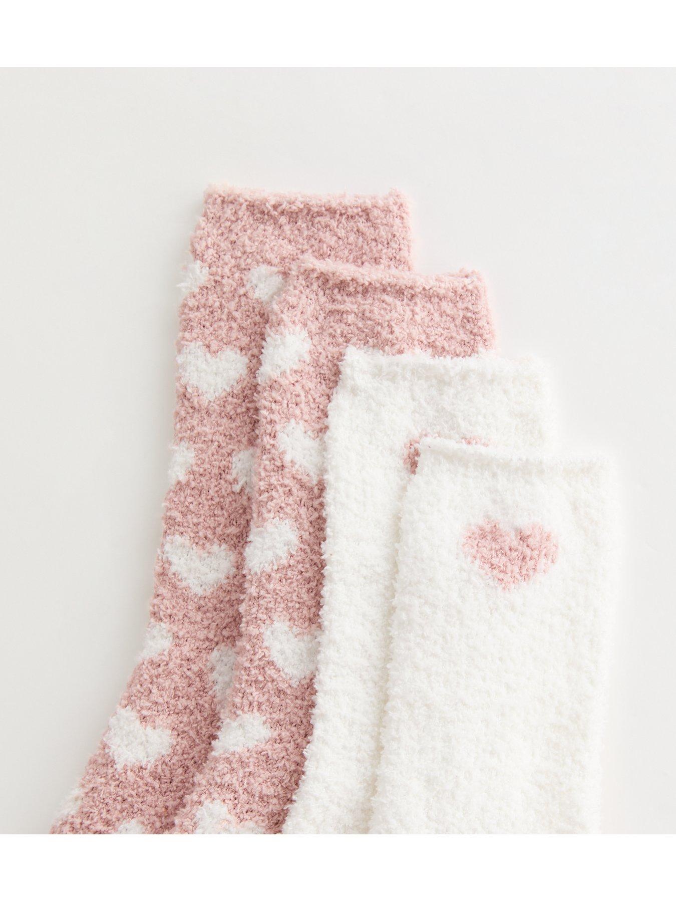 new-look-2-pack-of-pink-heart-cosy-socks-pinkwhitestillFront