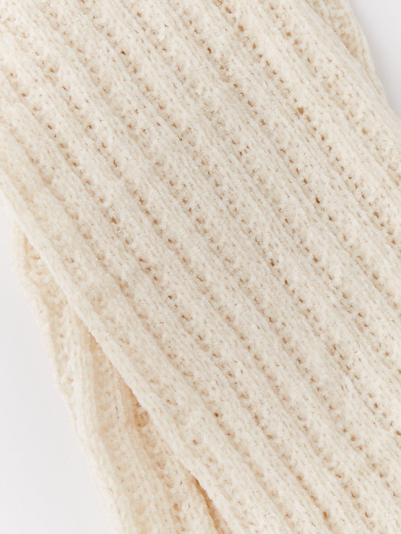 ugg-clarice-tall-slouchy-sock-creamdetail