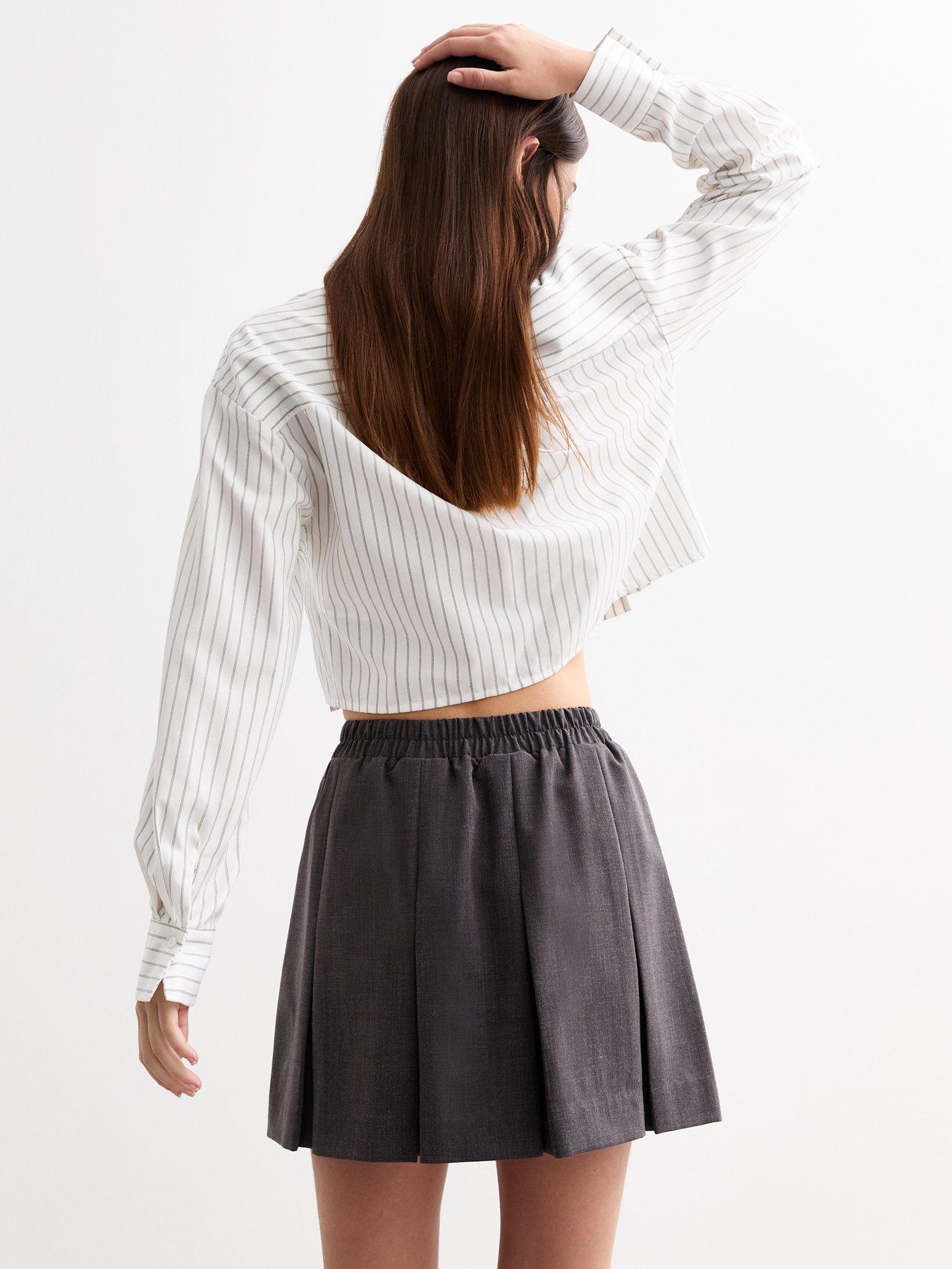 new-look-box-pleat-mini-skirt-greystillFront