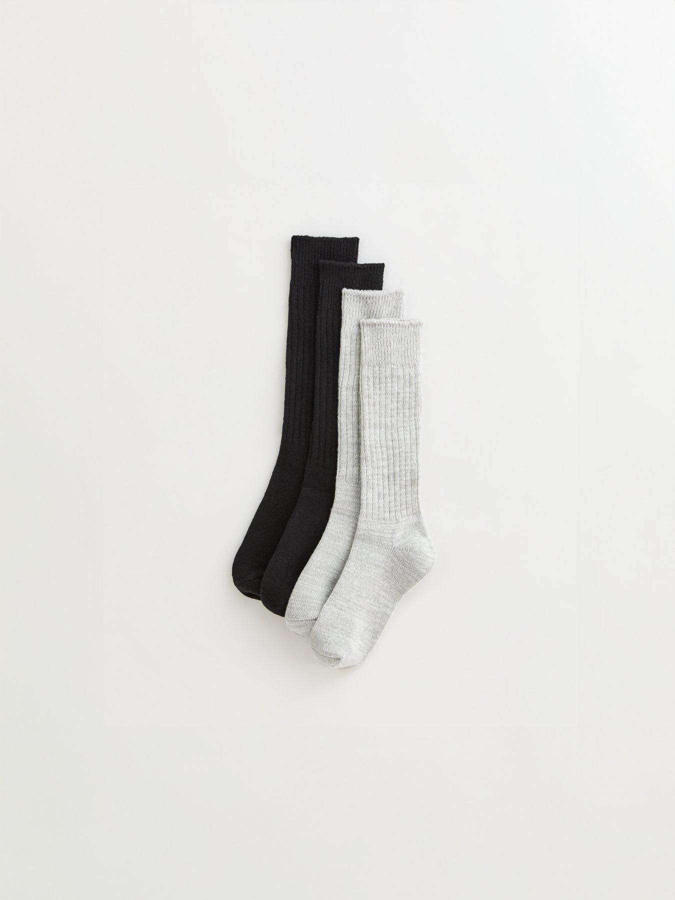 new-look-pack-of-2-multicoloured-ribbed-lounge-socks